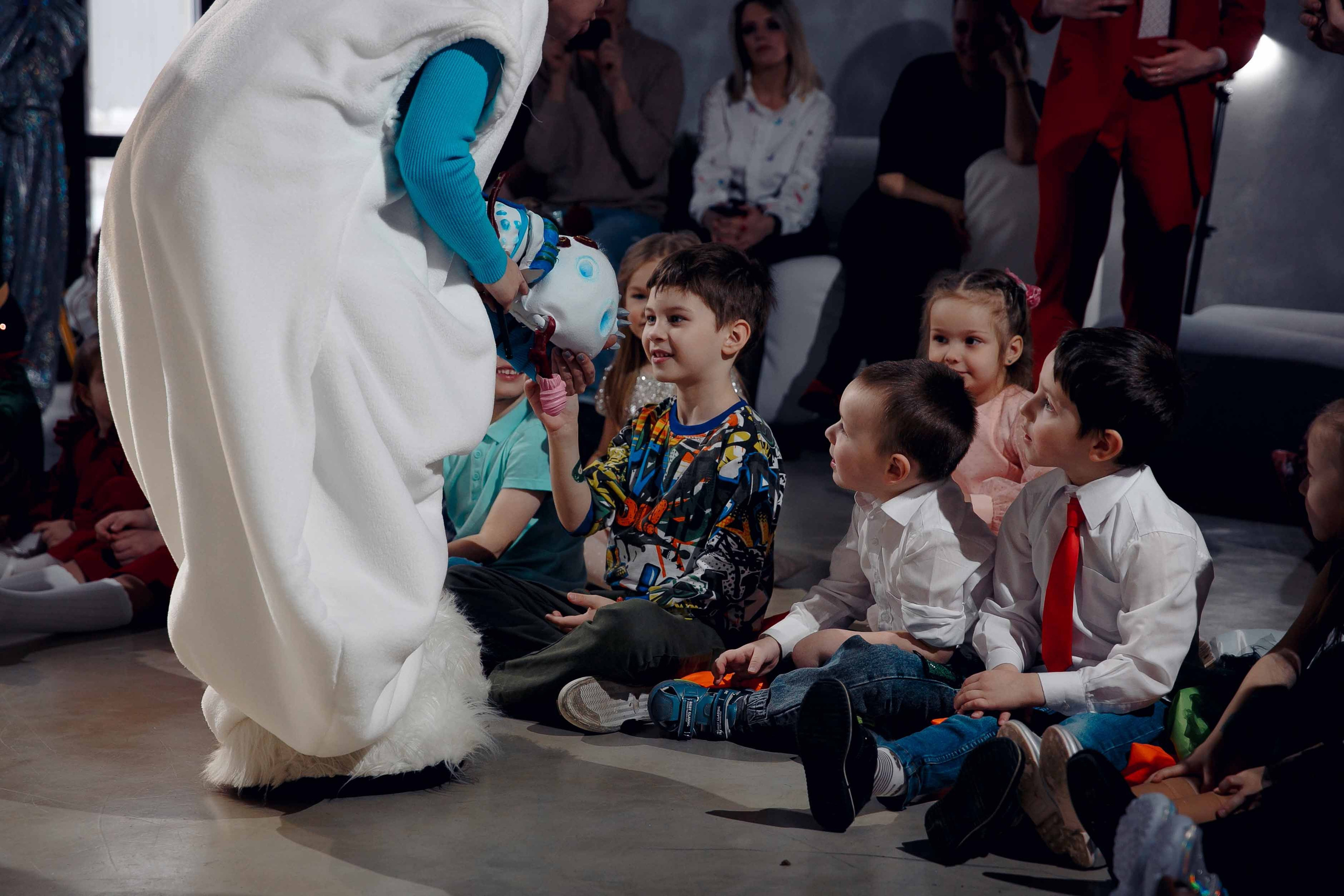 Елка в «Фотоцехе» #1. Ваш репортажный фотограф Артемий Антонов