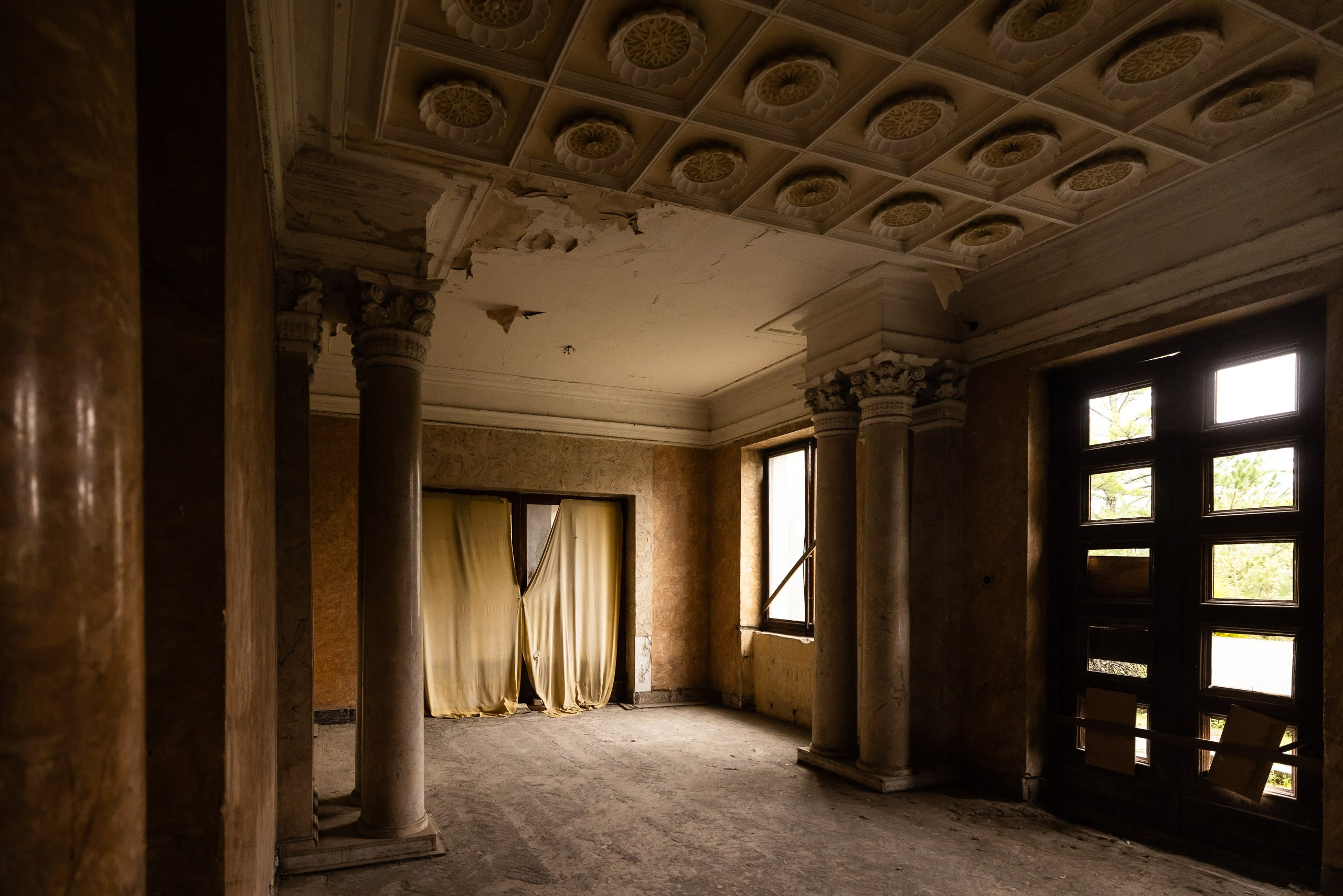 Руины Цхалтубо. Промышленный фотограф, фоторепортаж, Россия