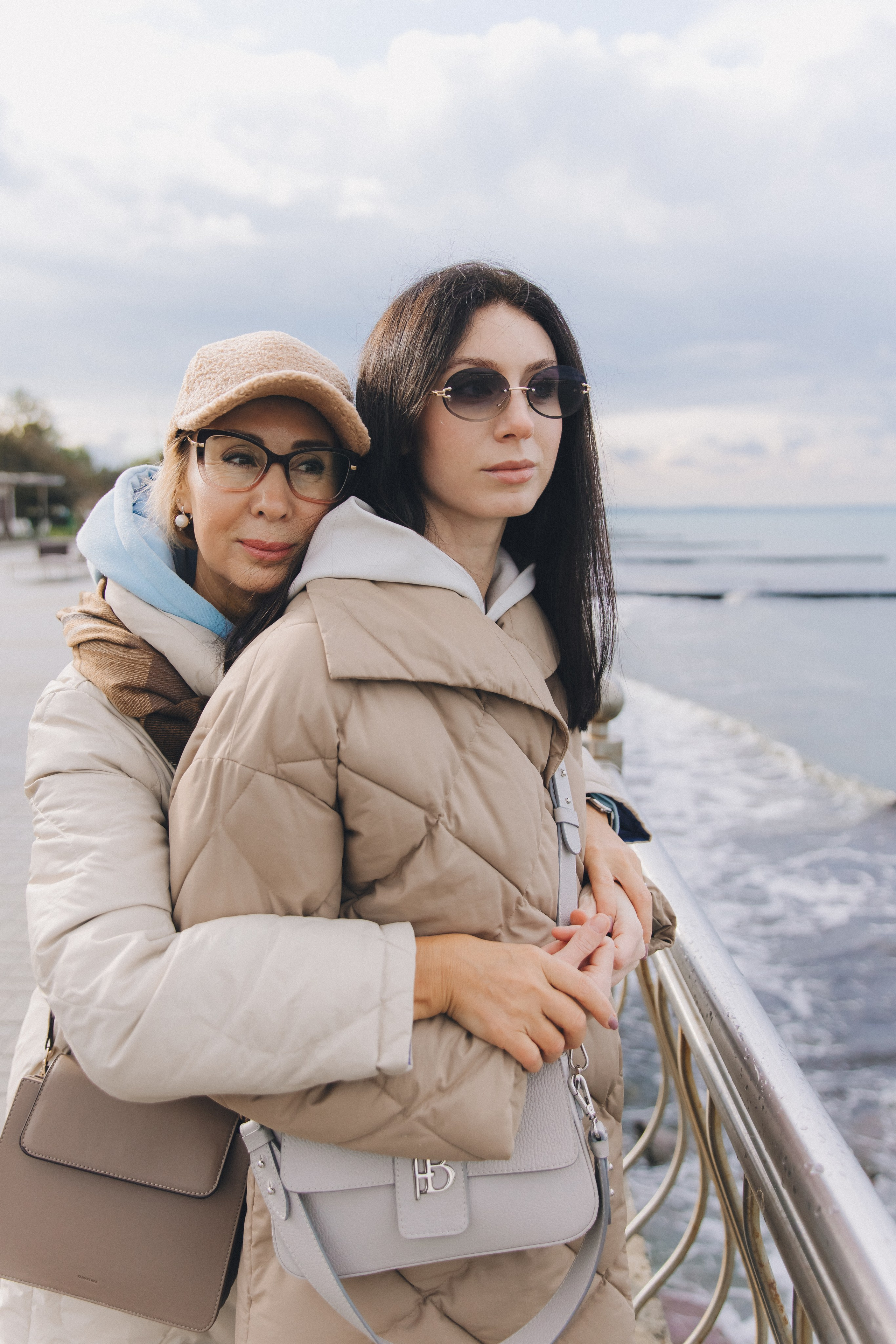 Ирина с дочерью. Фотограф Зеленоградск Красильникова Елена