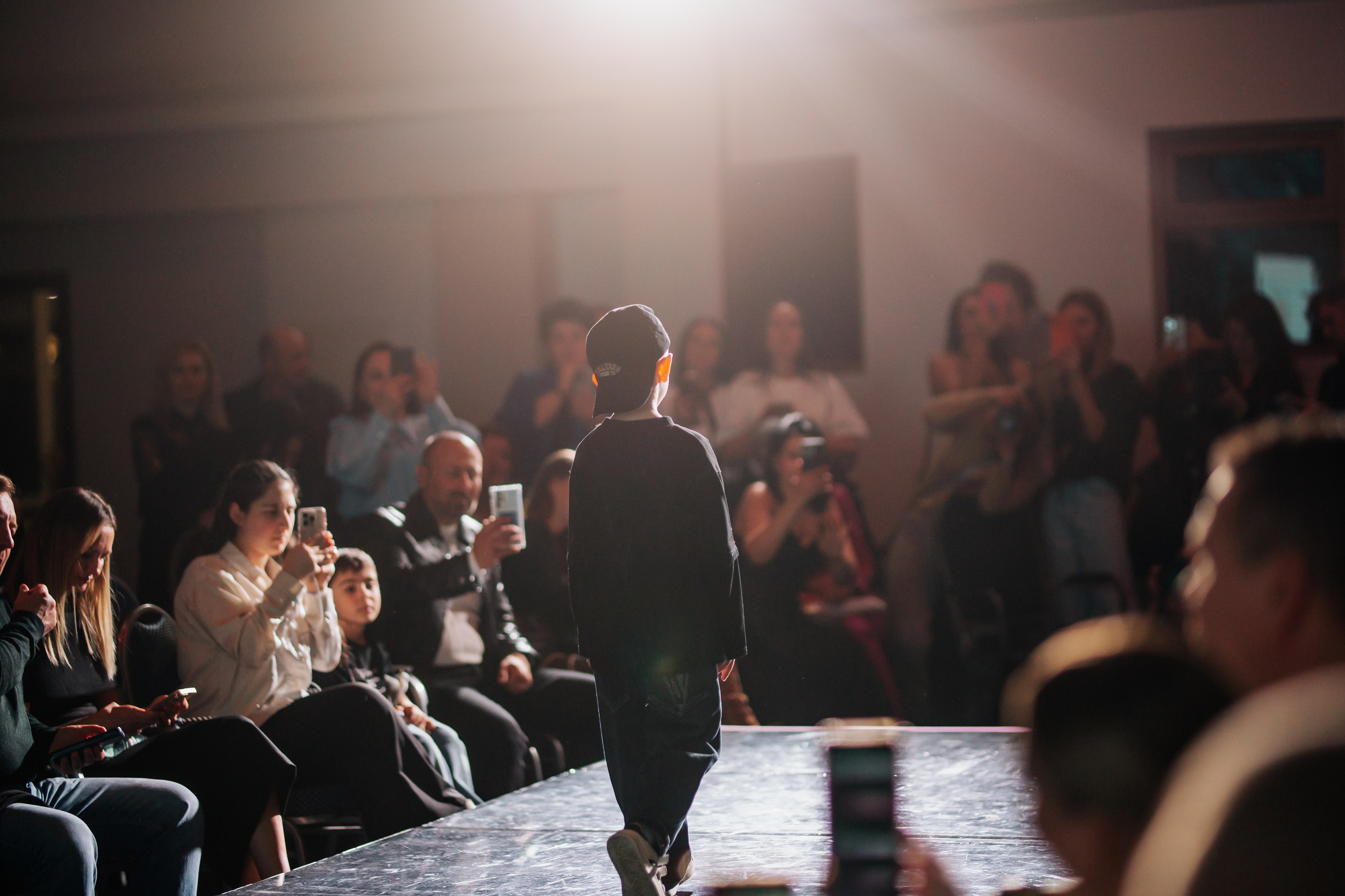 Status Fashion Week. Фотограф в Крыму