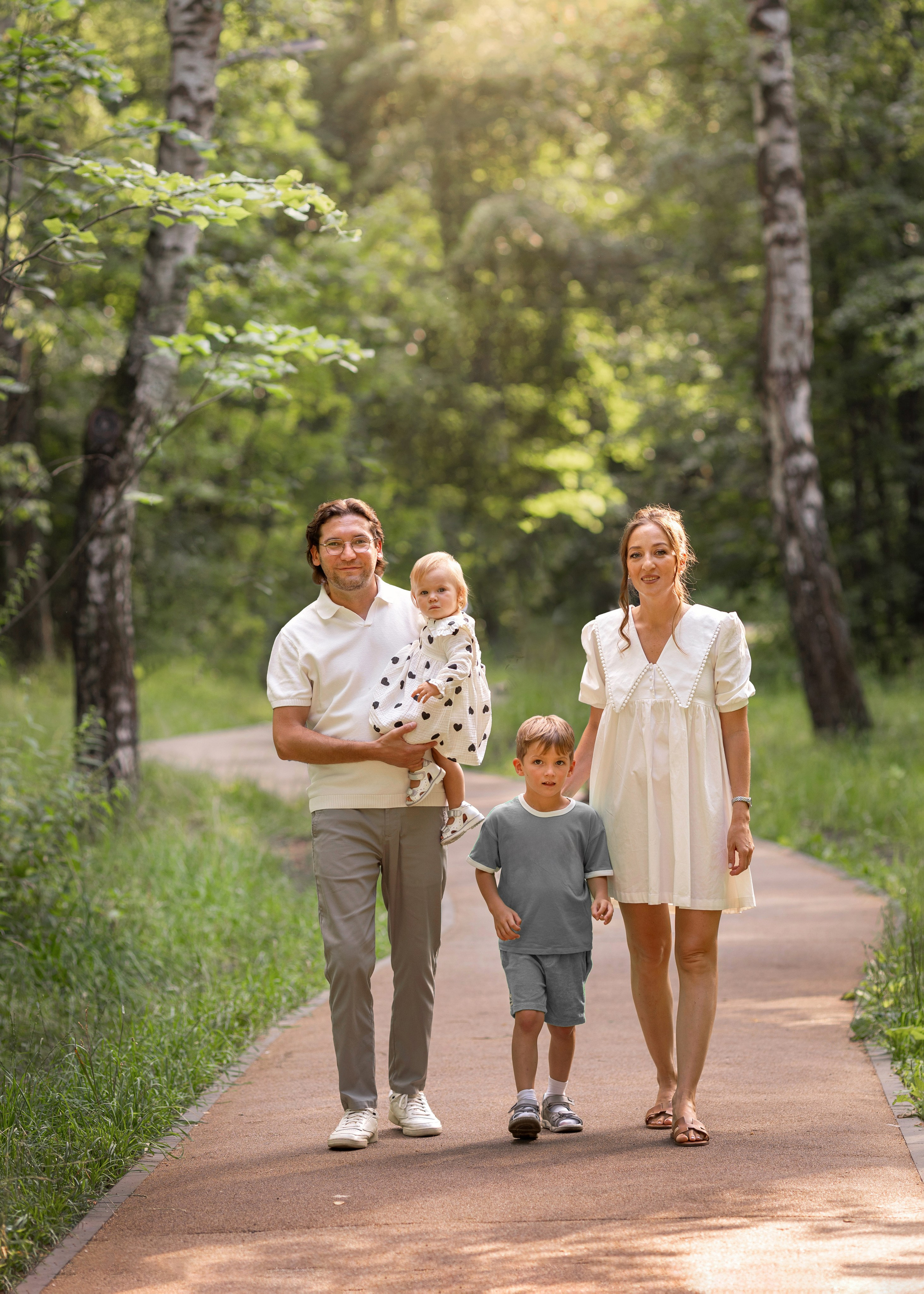 Гузель, Ренат, Тимур и Камилла. Семейный фотограф В Москве Александра Дейкун