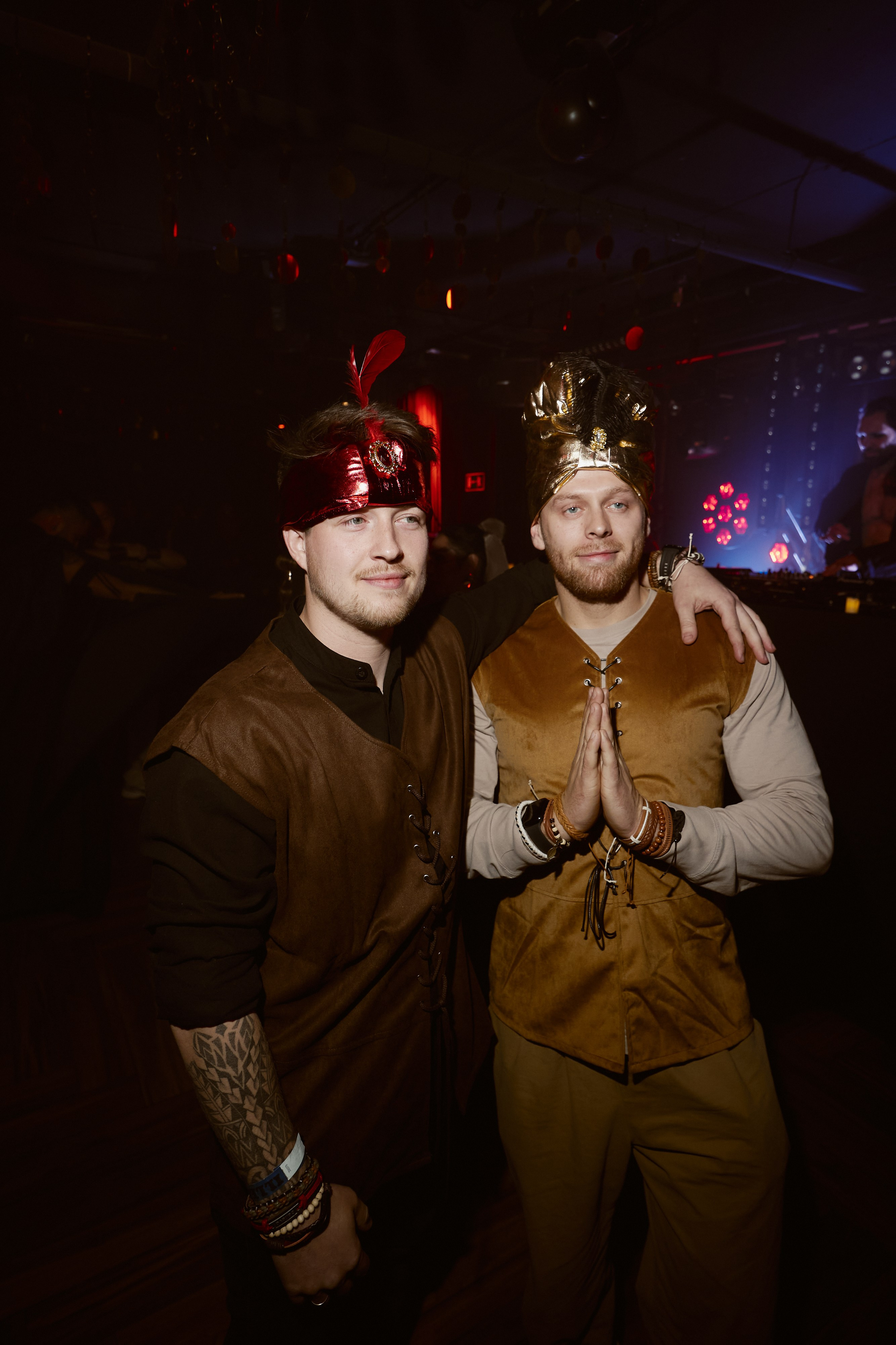 ILLEGAL FRIENDS — MIRAGE [PART III]. СВОИ. ФОТООТЧЕТЫ-СОБЫТИЯ-МЕСТА