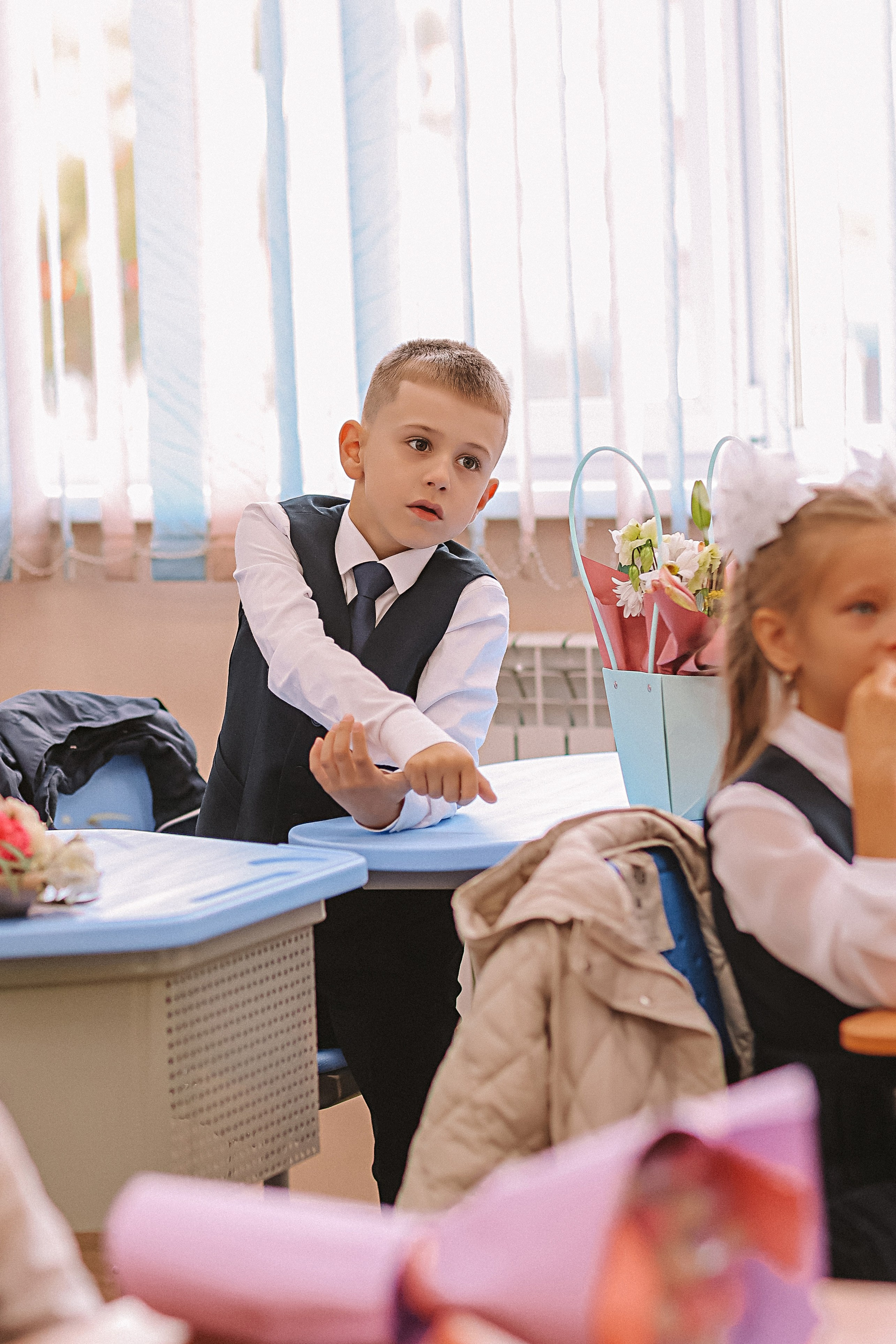 1 сентября линейка+кл час+портреты. Семейный фотограф Тюмень, фотограф на роды Салмина Мария