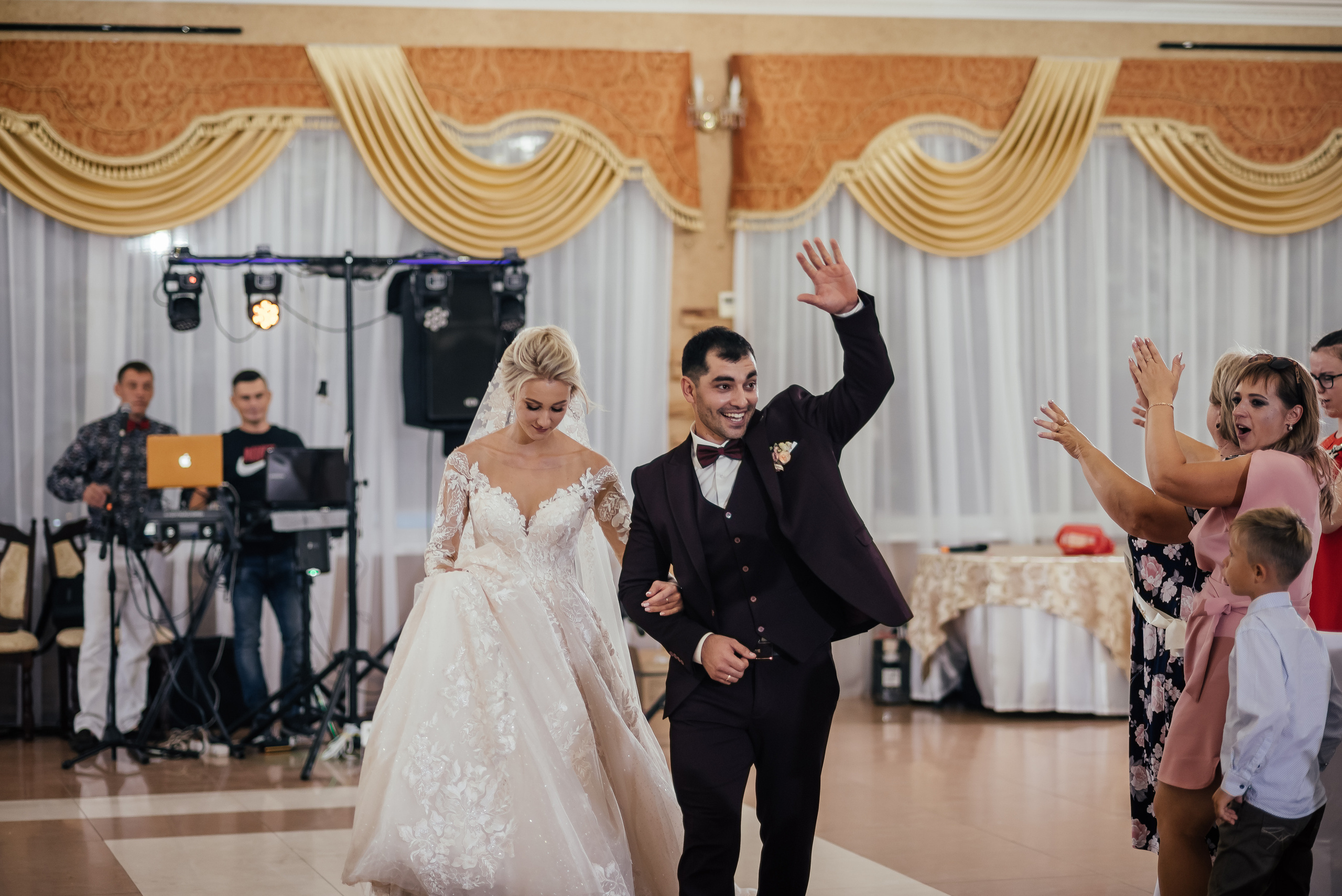 Арсен и Виктория. Свадебный фотограф в Ростове Александра Груздева