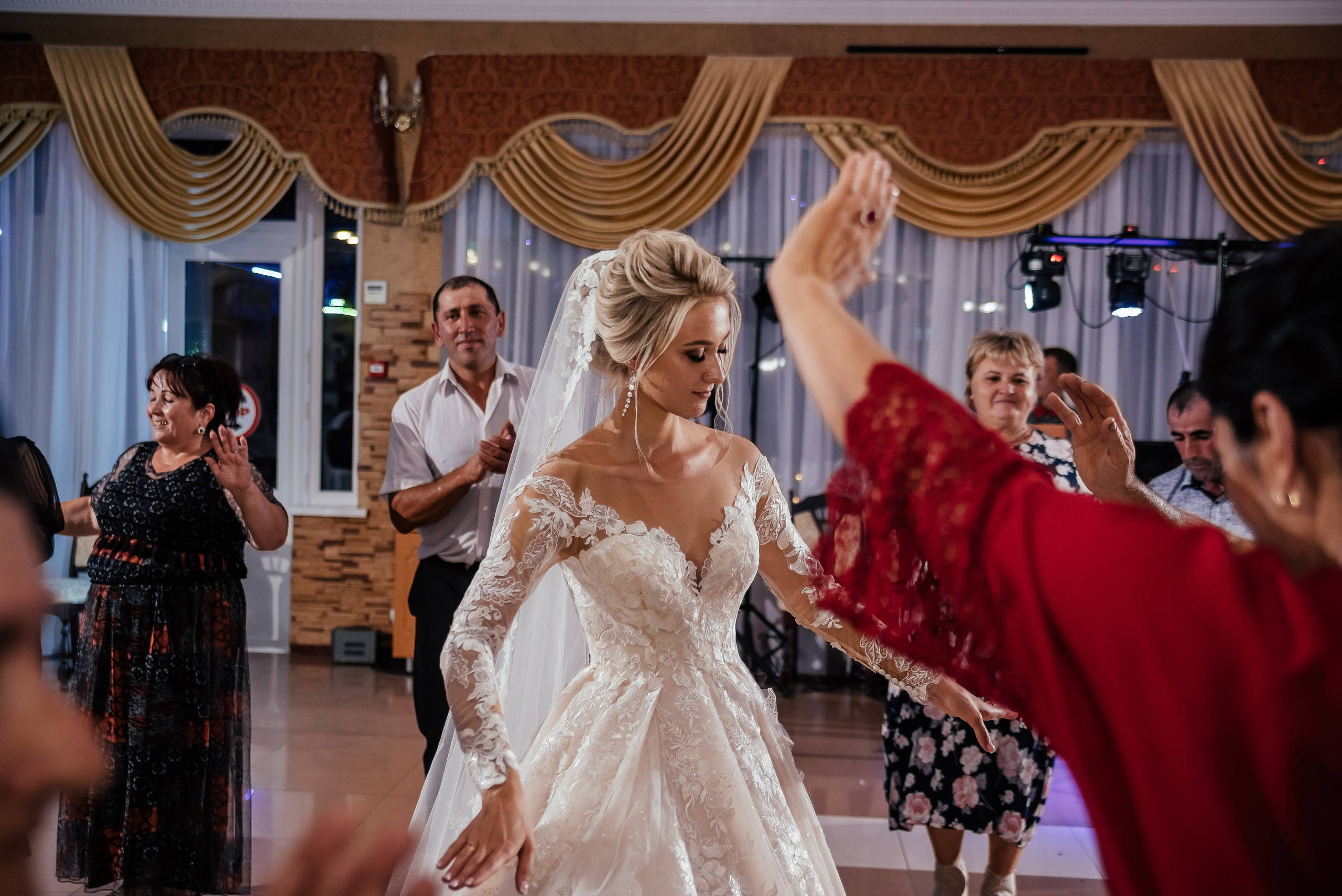 Арсен и Виктория. Свадебный фотограф в Ростове Александра Груздева