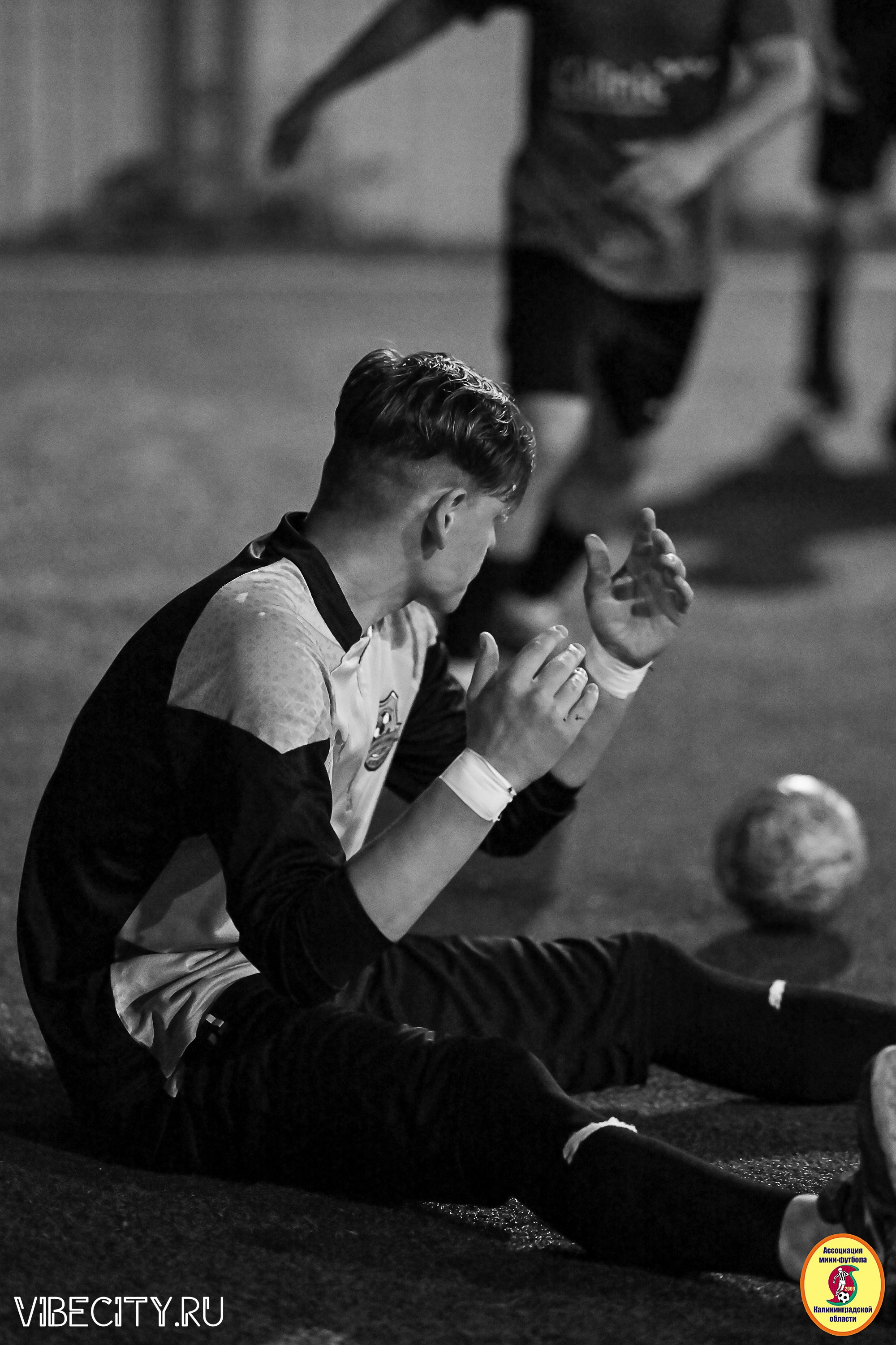 ФИНАЛЬНЫЕ ИГРЫ КУБКА МИНИ-ФУТБОЛЬНОЙ ЛИГИ И КУБКА КОРПОРАТИВНОЙ МФЛ 2025. VIBECITY.RU Вайб Сити Ру Фоторепортажи Фотоотчеты Калининград