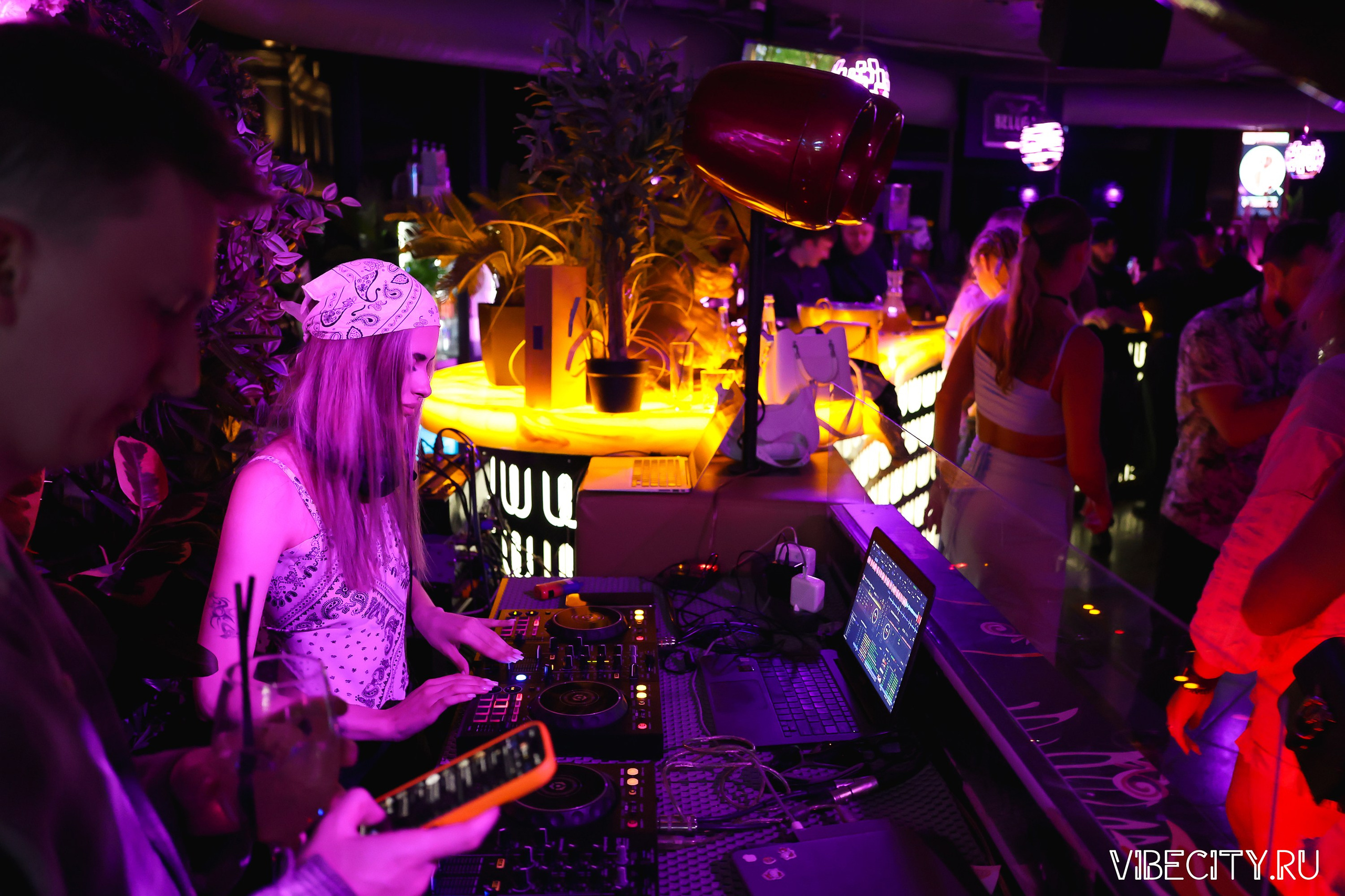 DOUBLE U. VIBECITY.RU Вайб Сити Ру Фоторепортажи Фотоотчеты Калининград