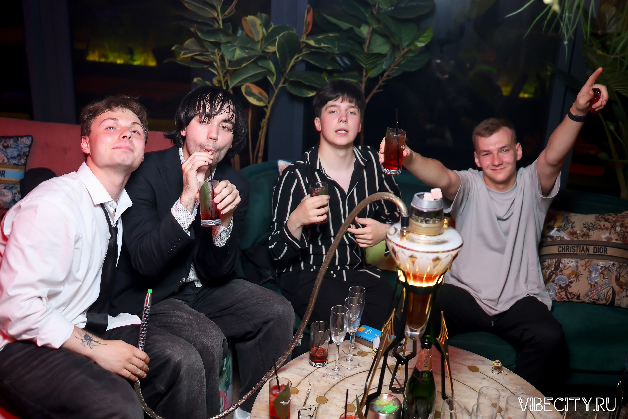 DOUBLE U. VIBECITY.RU Вайб Сити Ру Фоторепортажи Фотоотчеты Калининград