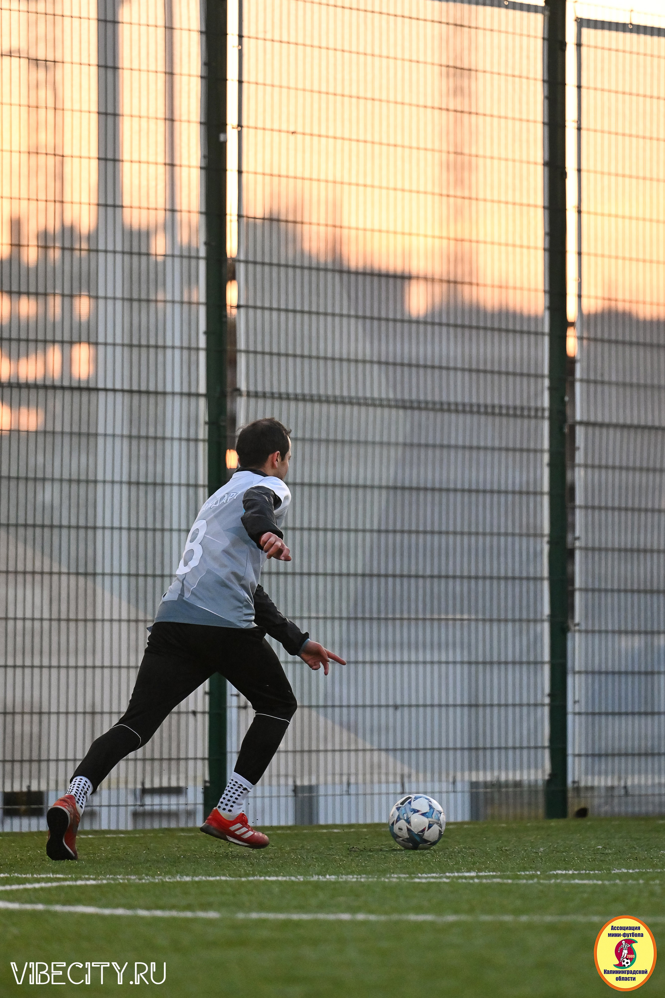 ИГРЫ МИНИ-ФУТБОЛЬНОЙ И КОРПОРАТИВНОЙ ЛИГИ. VIBECITY.RU Вайб Сити Ру Фоторепортажи Фотоотчеты Калининград