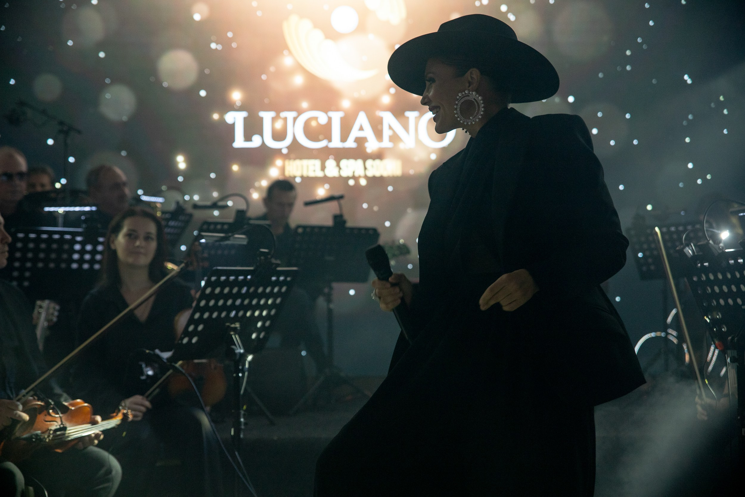 Гастротеатр 1000 свечей LUCIANO. Интерьерный и фуд фотограф в Иркутске Дмитрий Арно