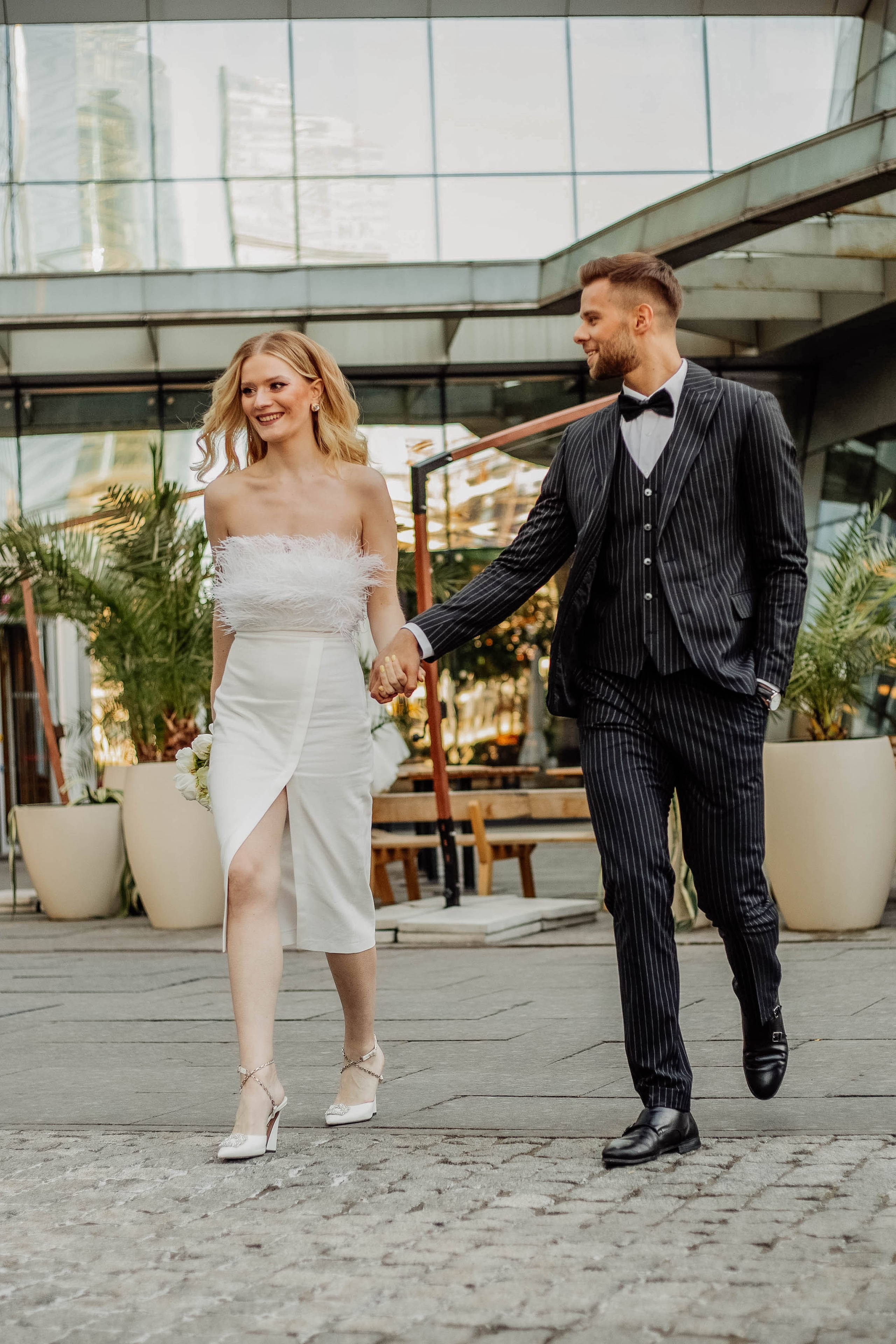 СВАДЕБНАЯ ПРОГУЛКА. Репортажный фотограф Москва (детские праздники, квизы, концерты, дни рождения, свадьбы)