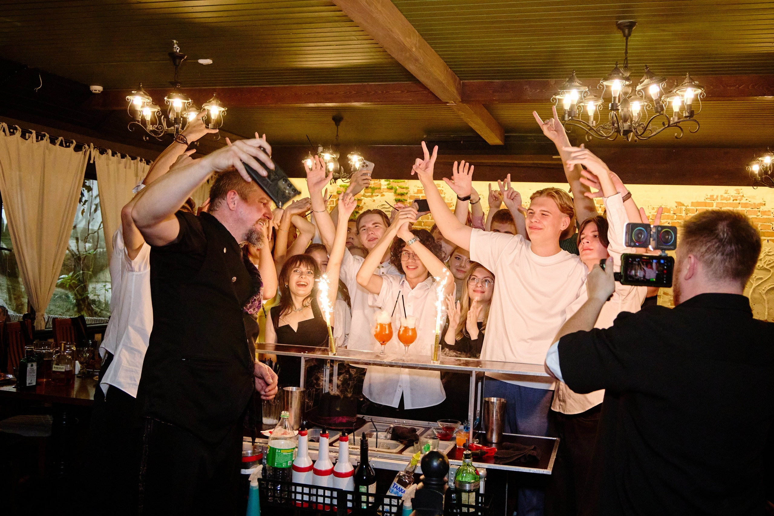 Выпускной 35 Сош. Фотограф Выпускные альбомы Таганрог Сергей Коробченко