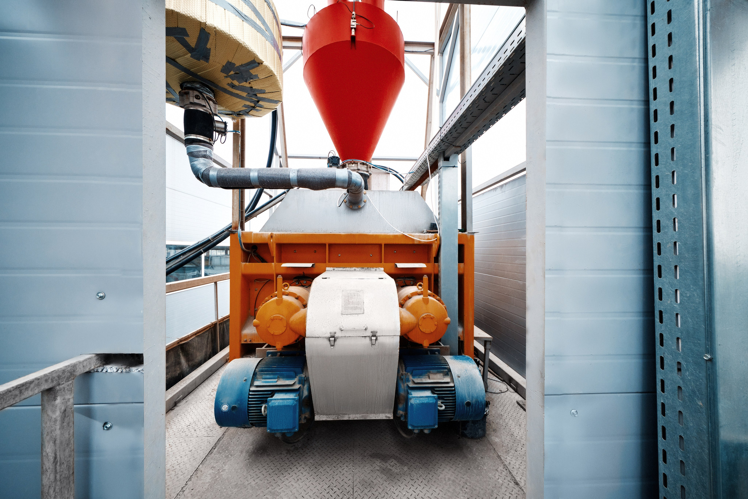 Бетонный завод. Фотограф Таганрог Анна Трайжон