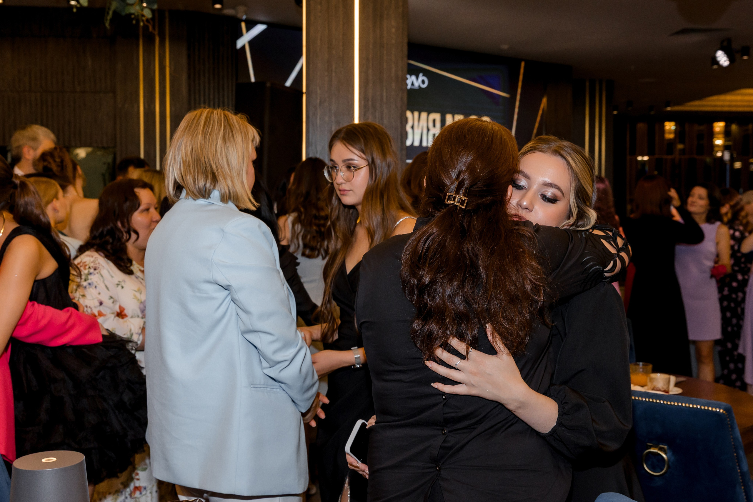 ВЫПУСКНОЙ CHEESERIA-Гимназия 33. Свадебный и семейный фотограф Динар Гильмутдинов