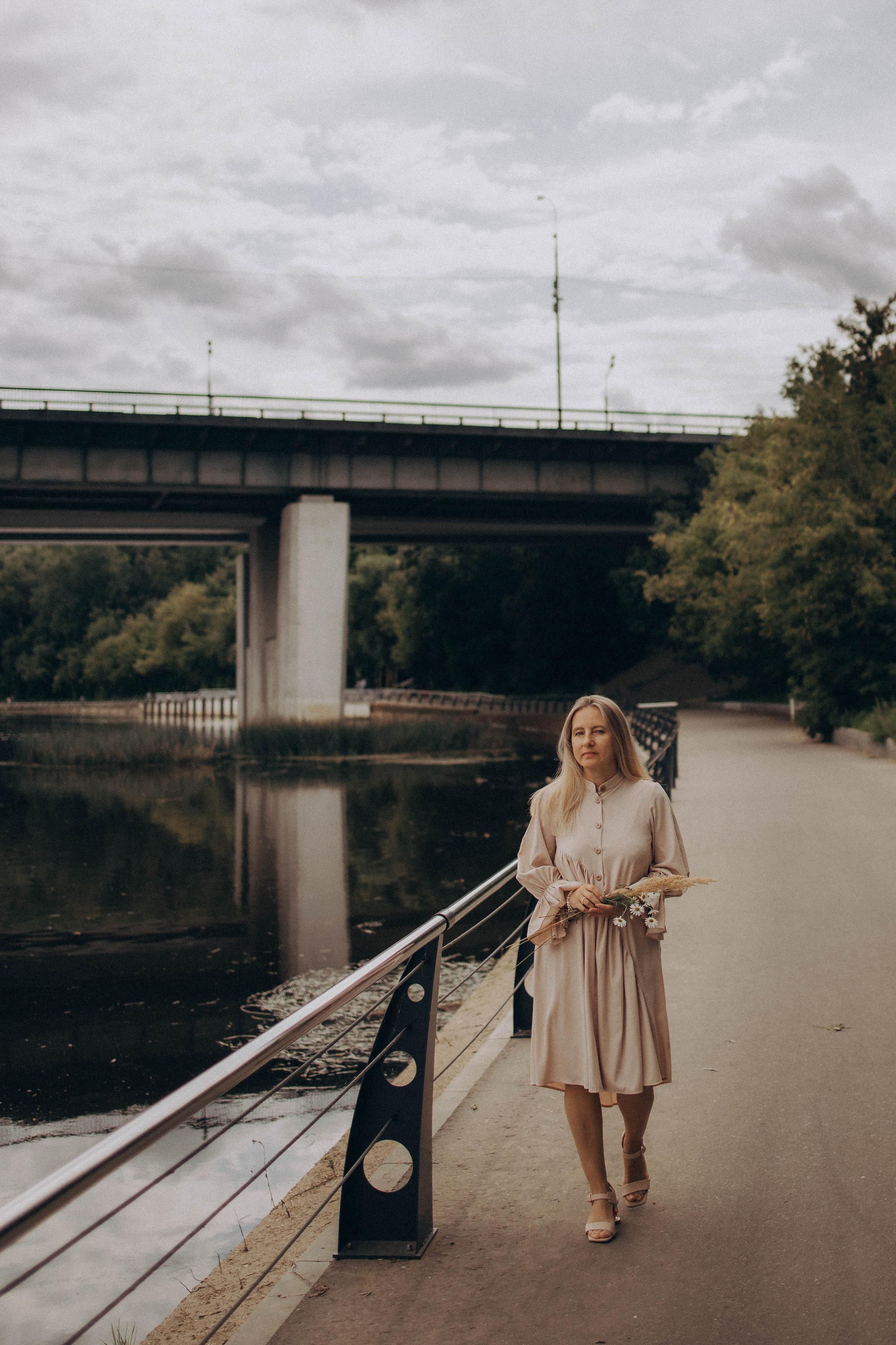 Юлия — лесная нимфа. Фотограф lifestylе в Москве Пшеничная Анастасия