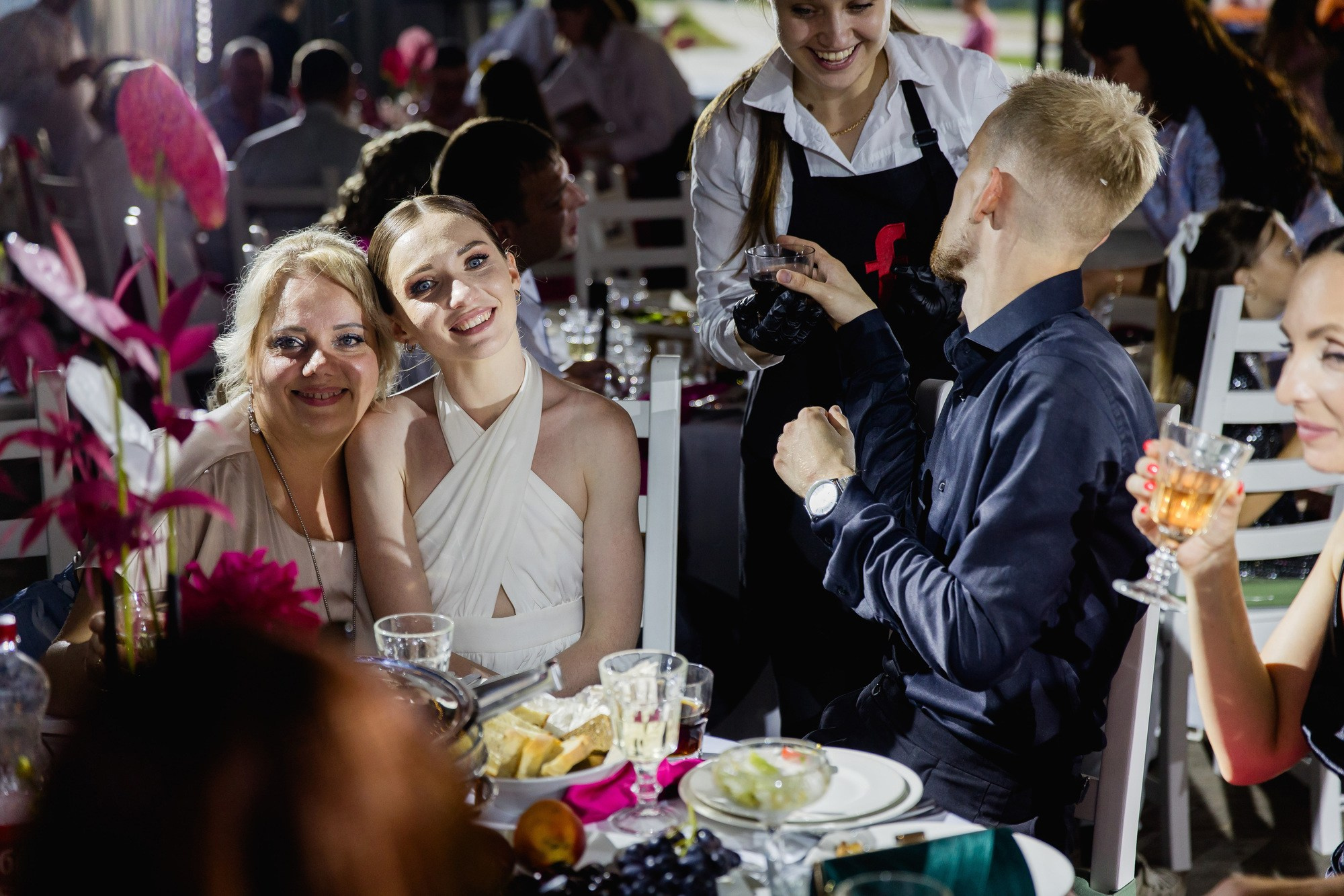 Малиновый фейерверк эмоций. Свадебный фотограф в Томске | Александр Овчаренко