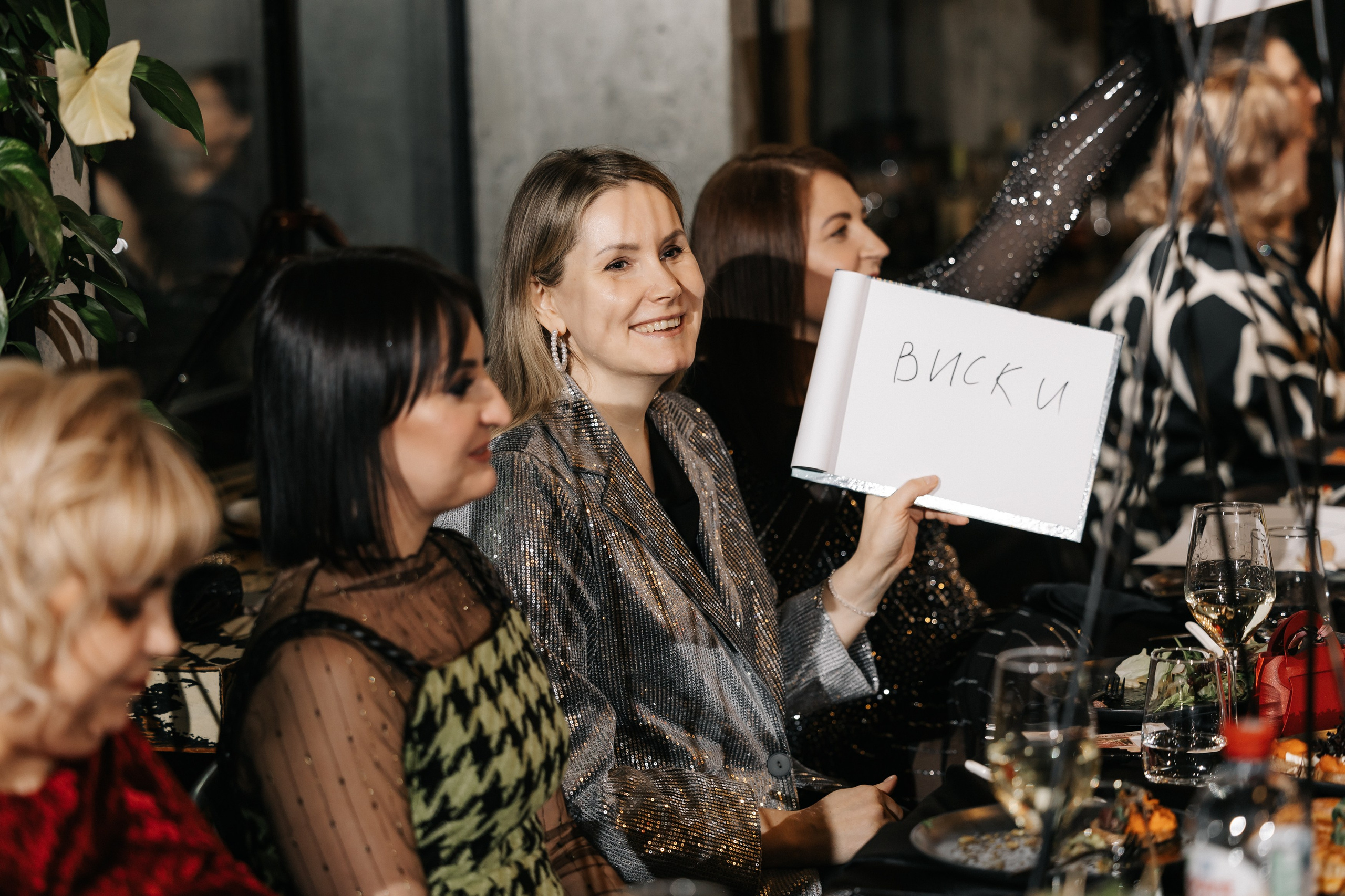 Королева января. Фотограф свадебный, репортажный, индивидуальный, фото для маркетплейсов, брендов, автосалонов