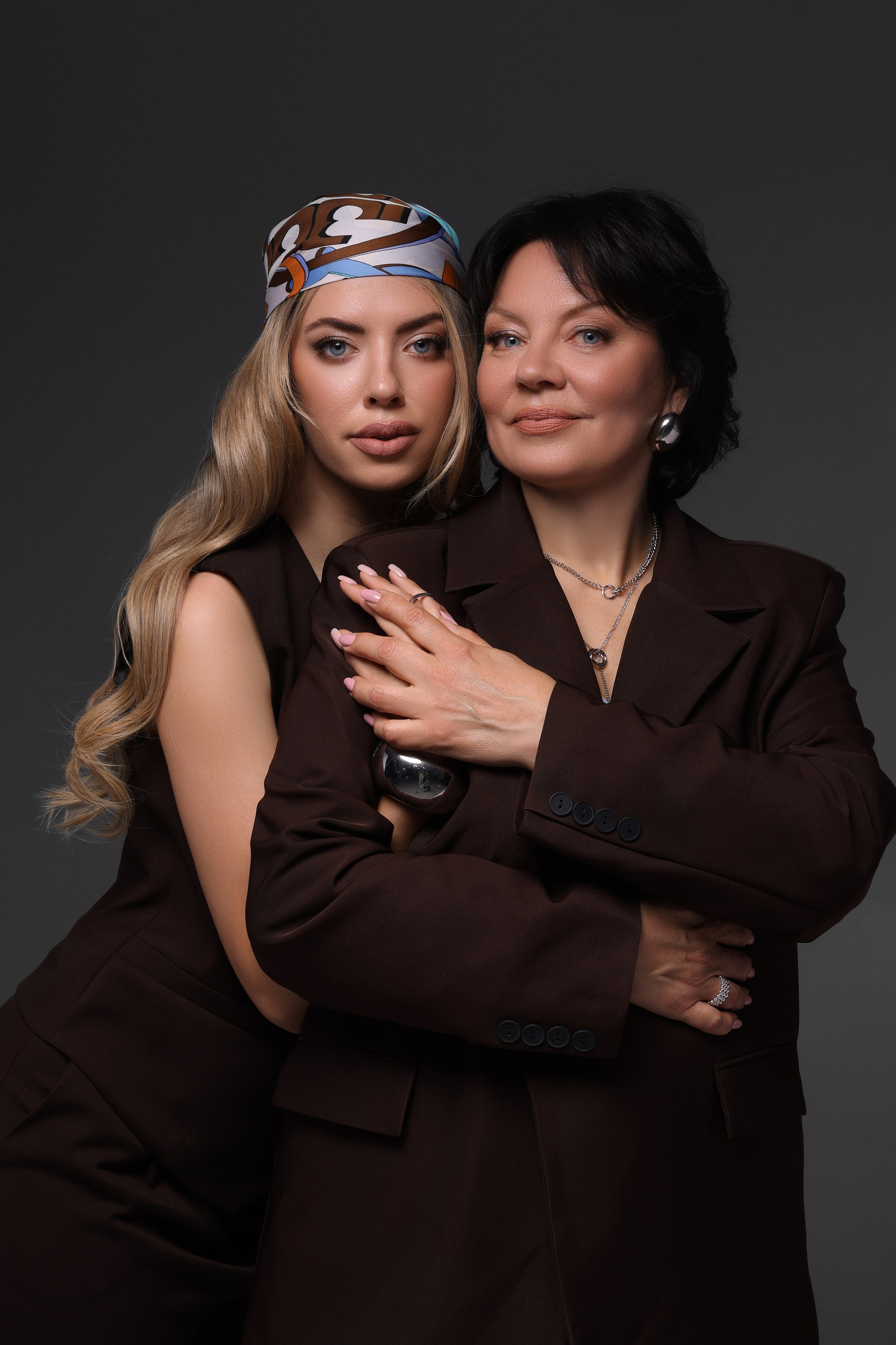 Лина и Светлана