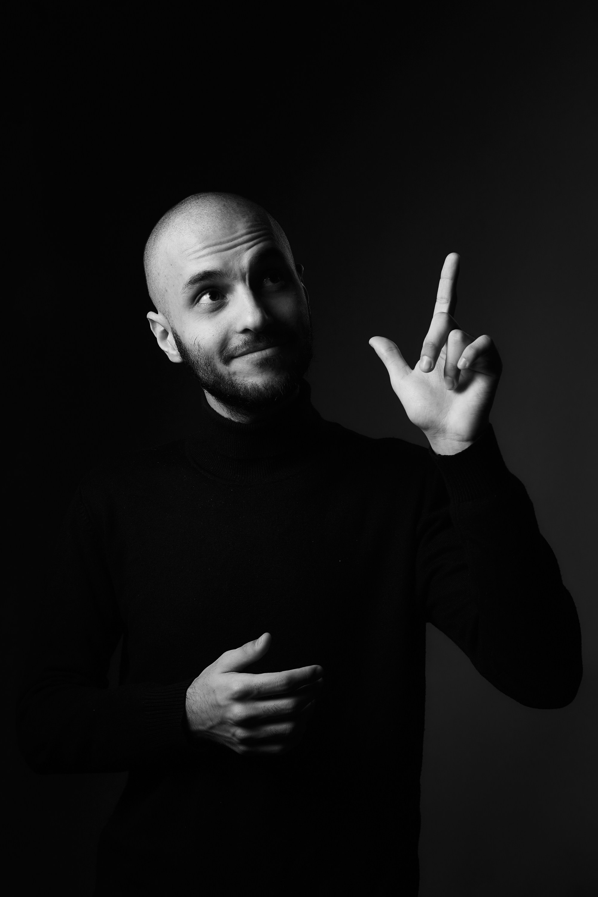 У меня дома (ЧБ)