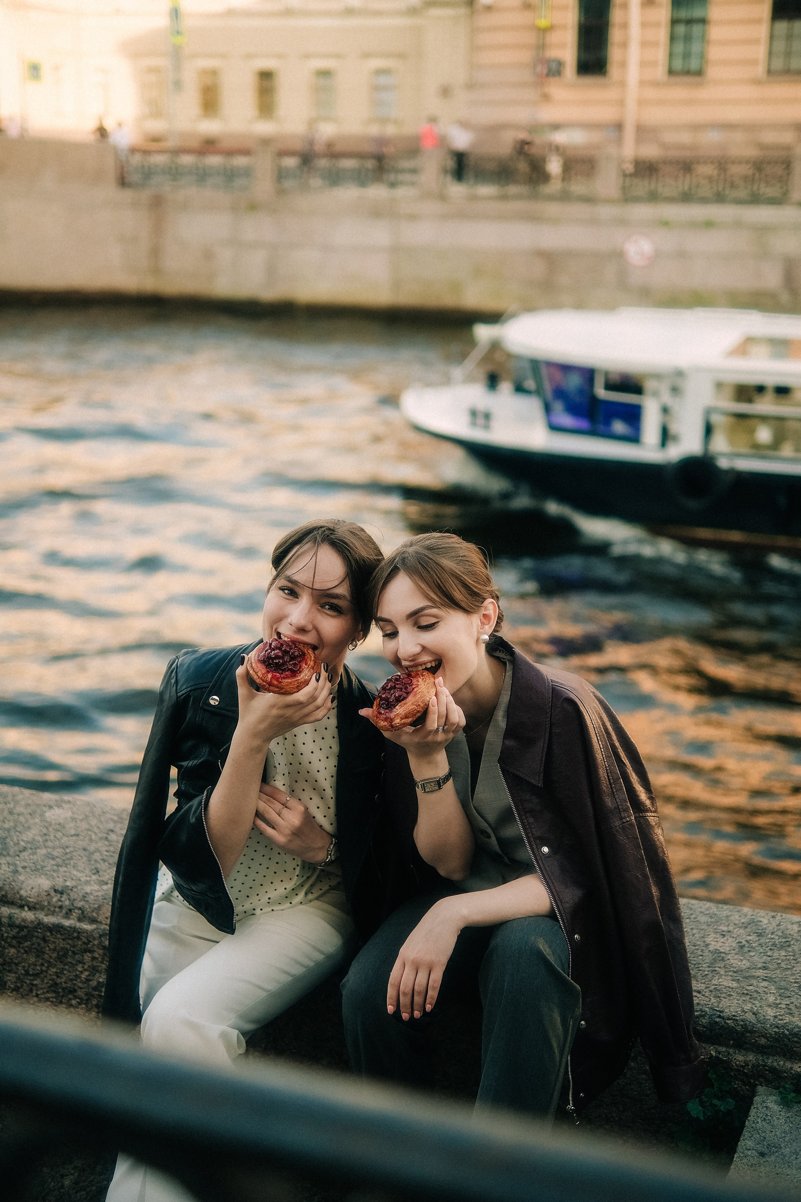 Света & Даша. Phdkvmr.ru