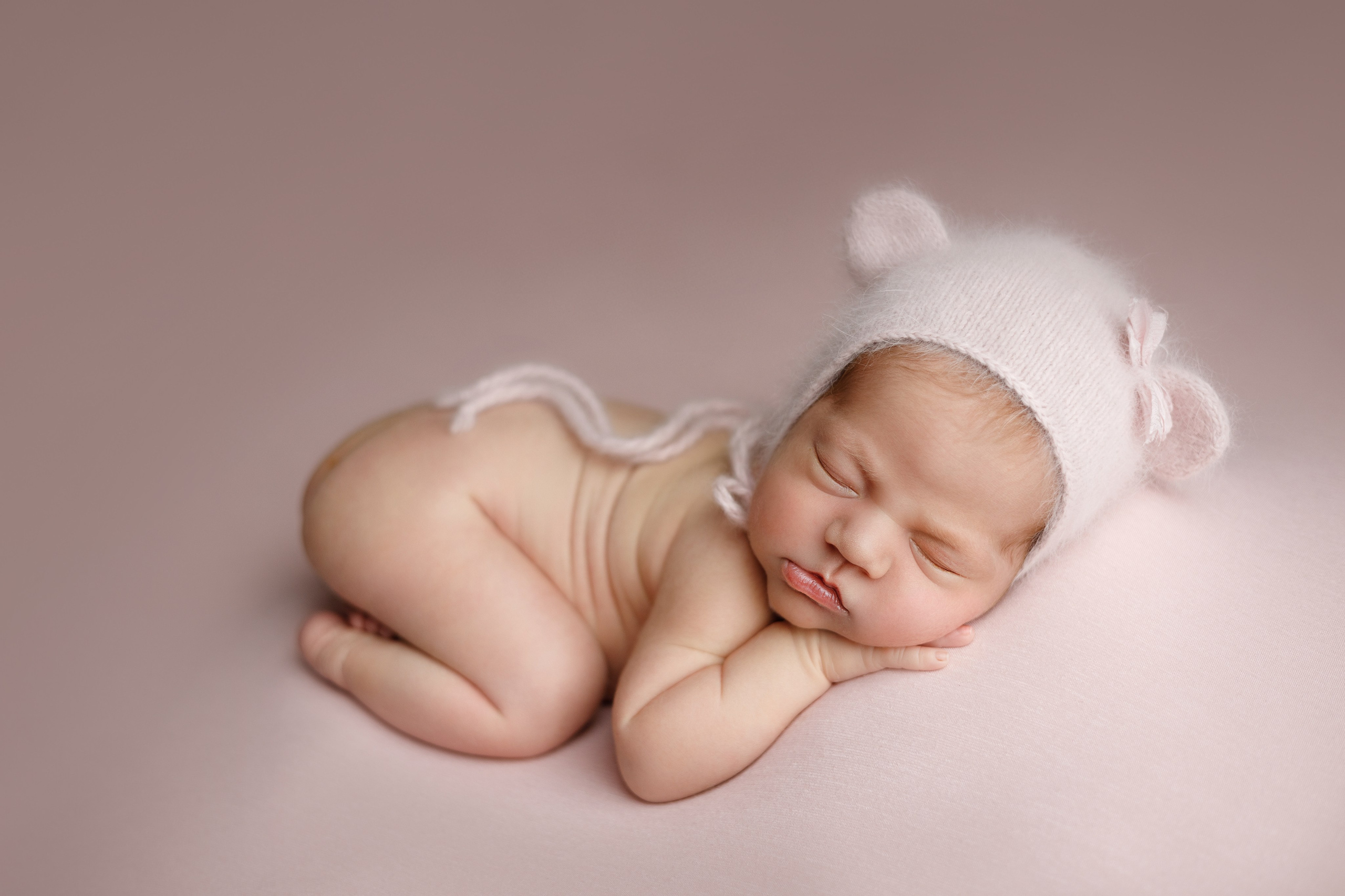 Новорожденные. Алена. Профессиональная детская и семейная фотостудия в Краснодаре