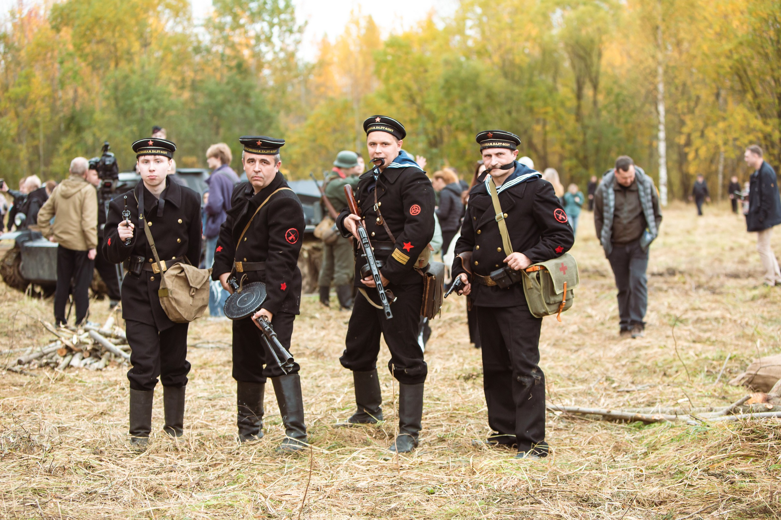 04.10.26 Реконструкция боя Петергофского десанта. Александр спб ру фотограф