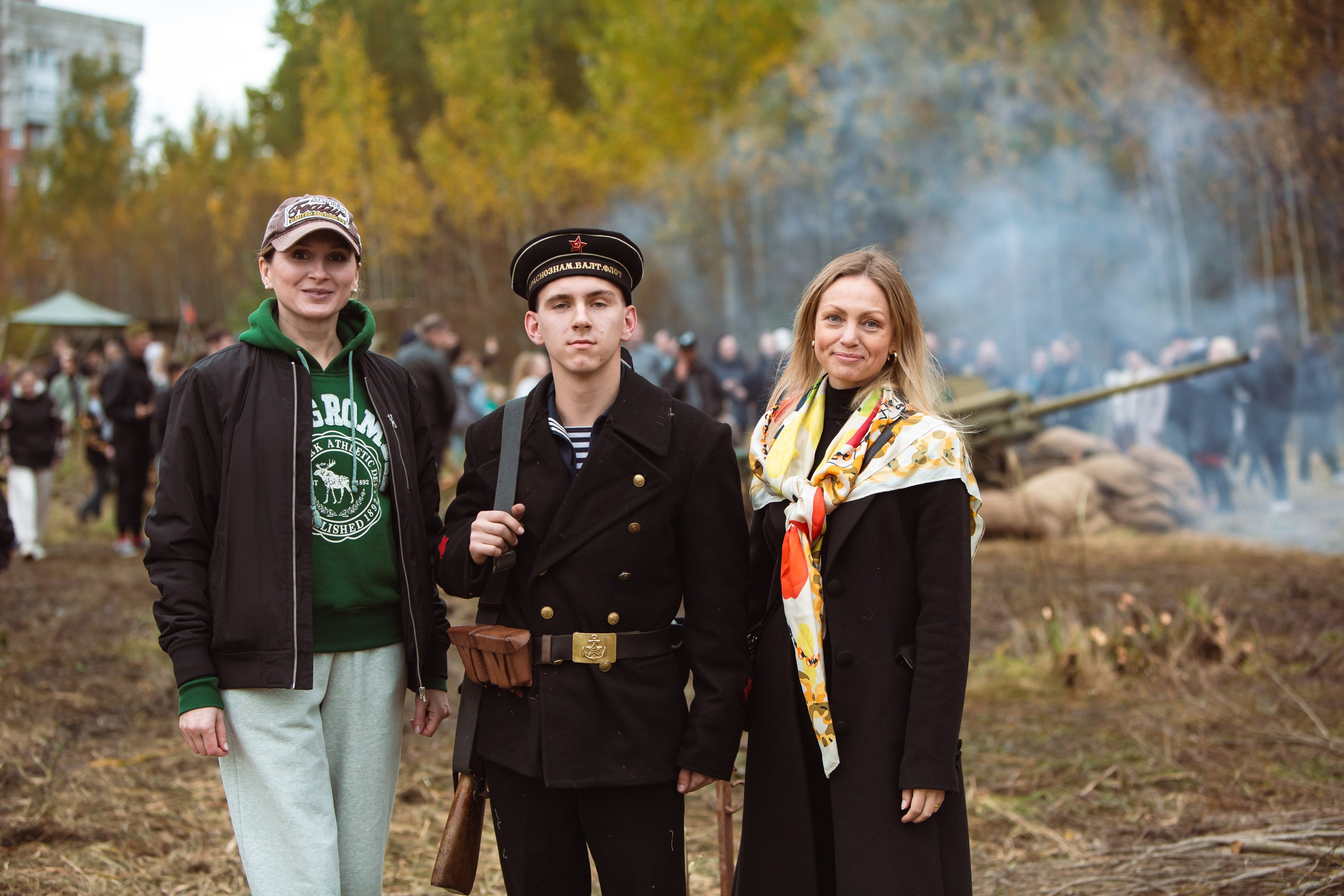 04.10.26 Реконструкция боя Петергофского десанта. Александр спб ру фотограф