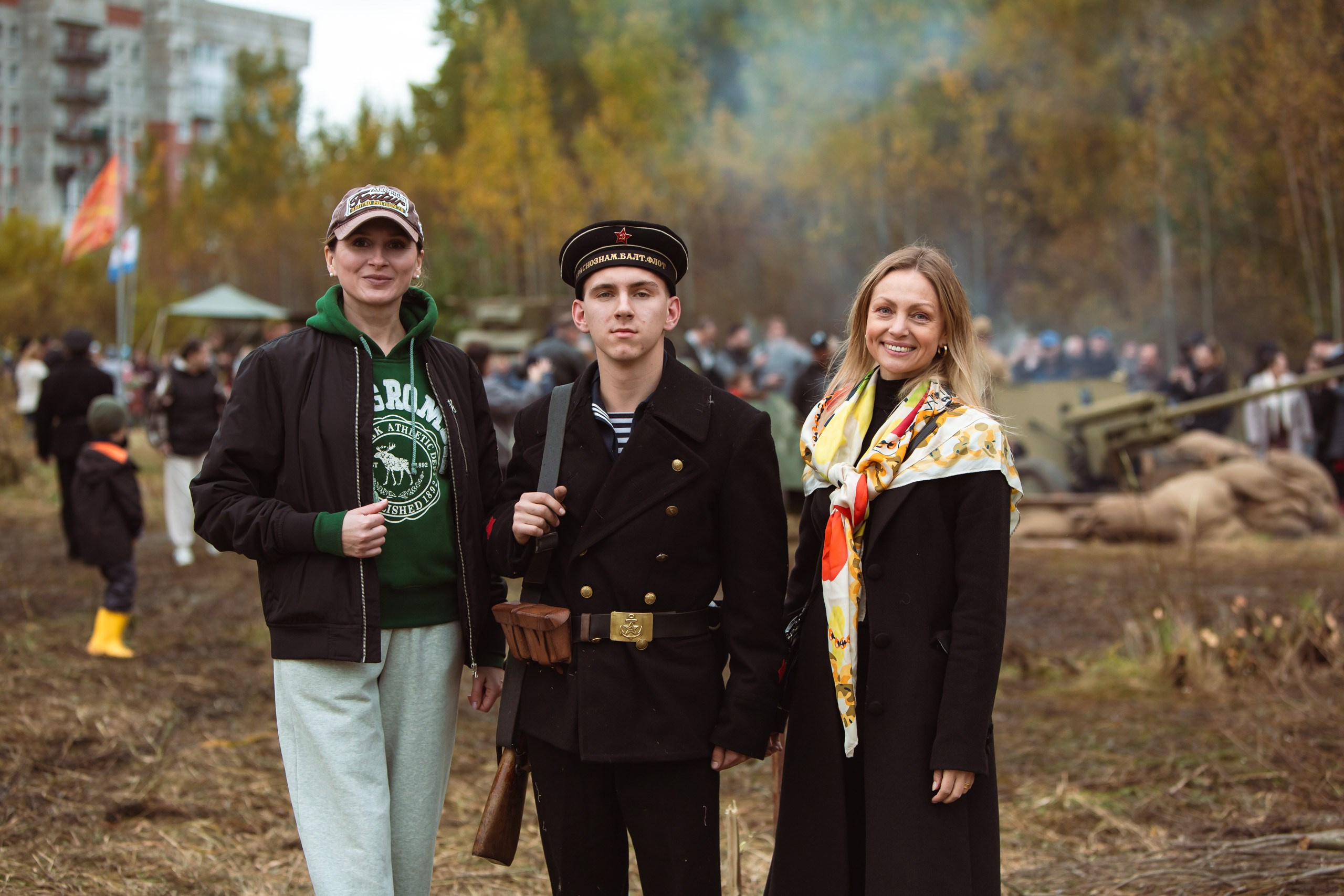 04.10.26 Реконструкция боя Петергофского десанта. Александр спб ру фотограф