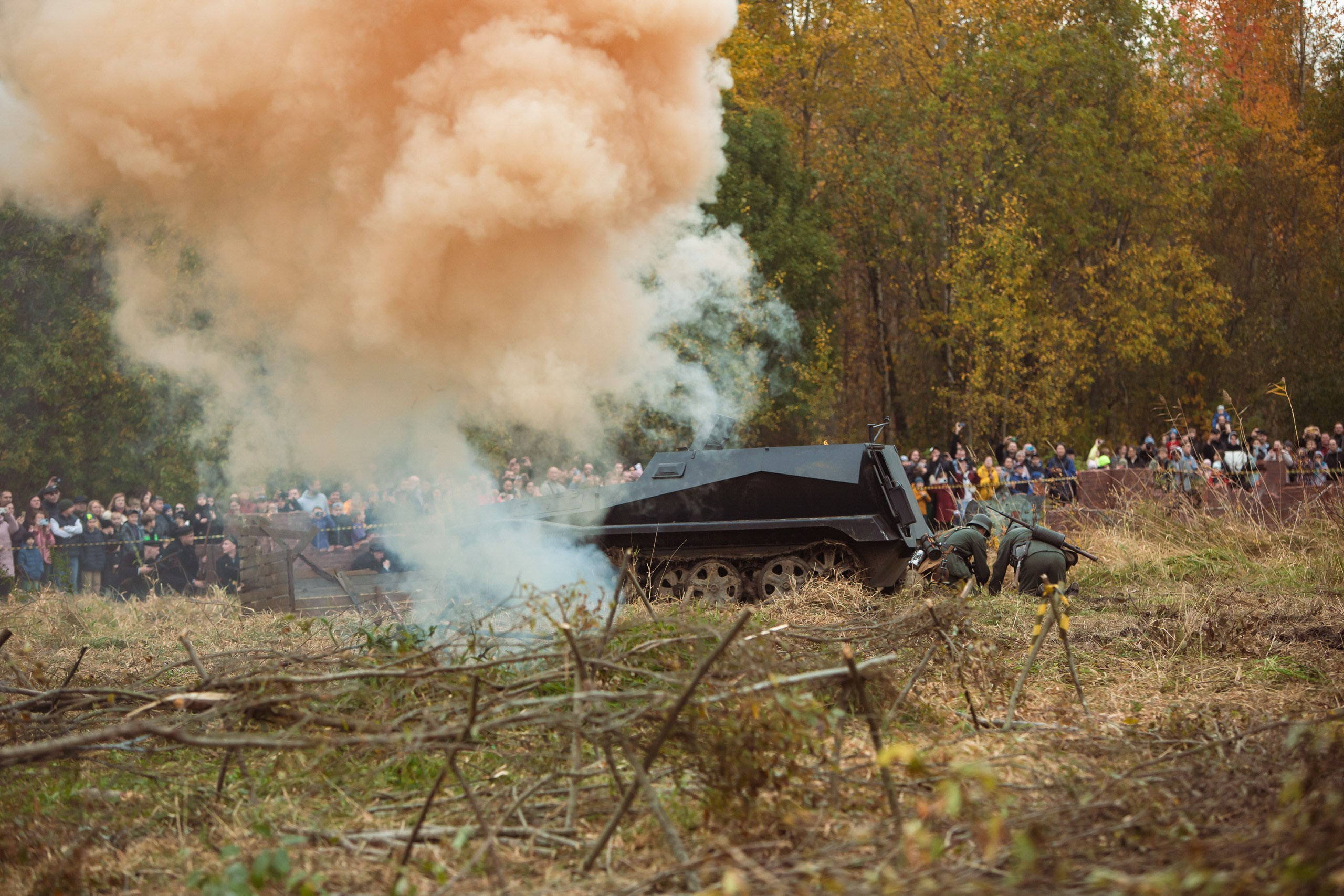 04.10.26 Реконструкция боя Петергофского десанта. Александр спб ру фотограф