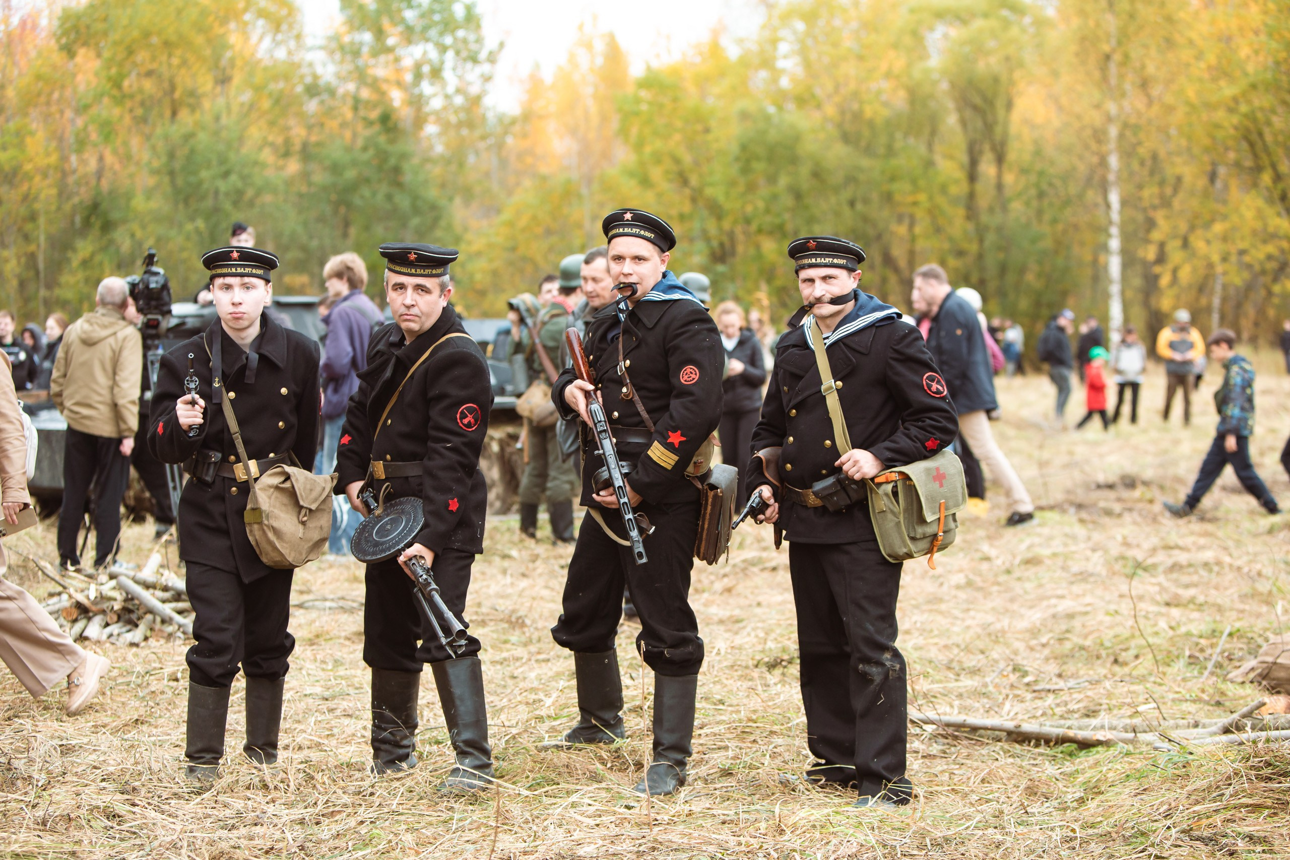 04.10.26 Реконструкция боя Петергофского десанта. Александр спб ру фотограф