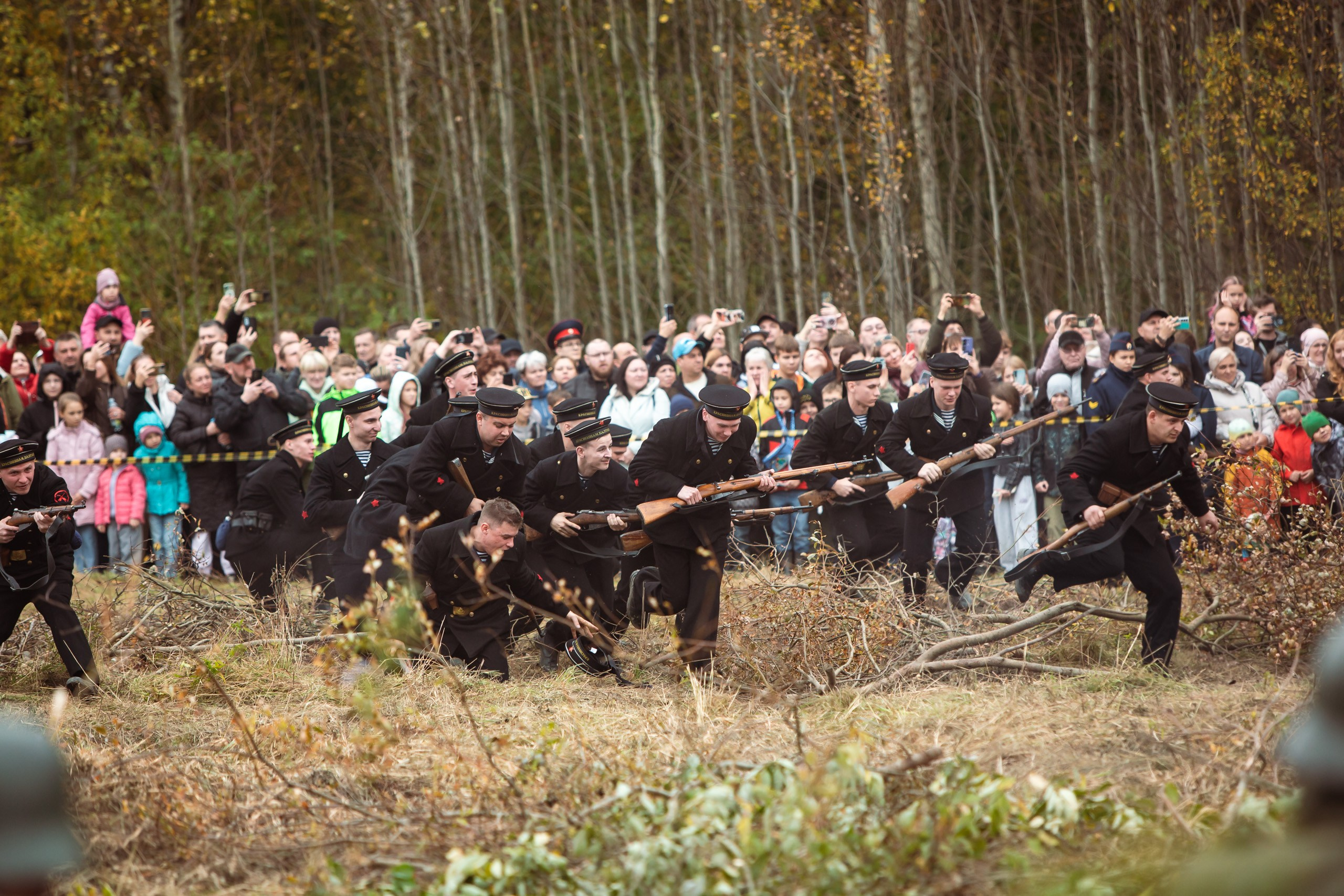 04.10.26 Реконструкция боя Петергофского десанта. Александр спб ру фотограф