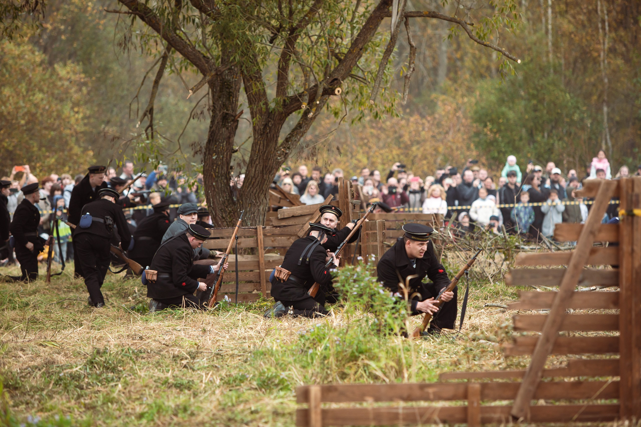 04.10.26 Реконструкция боя Петергофского десанта. Александр спб ру фотограф