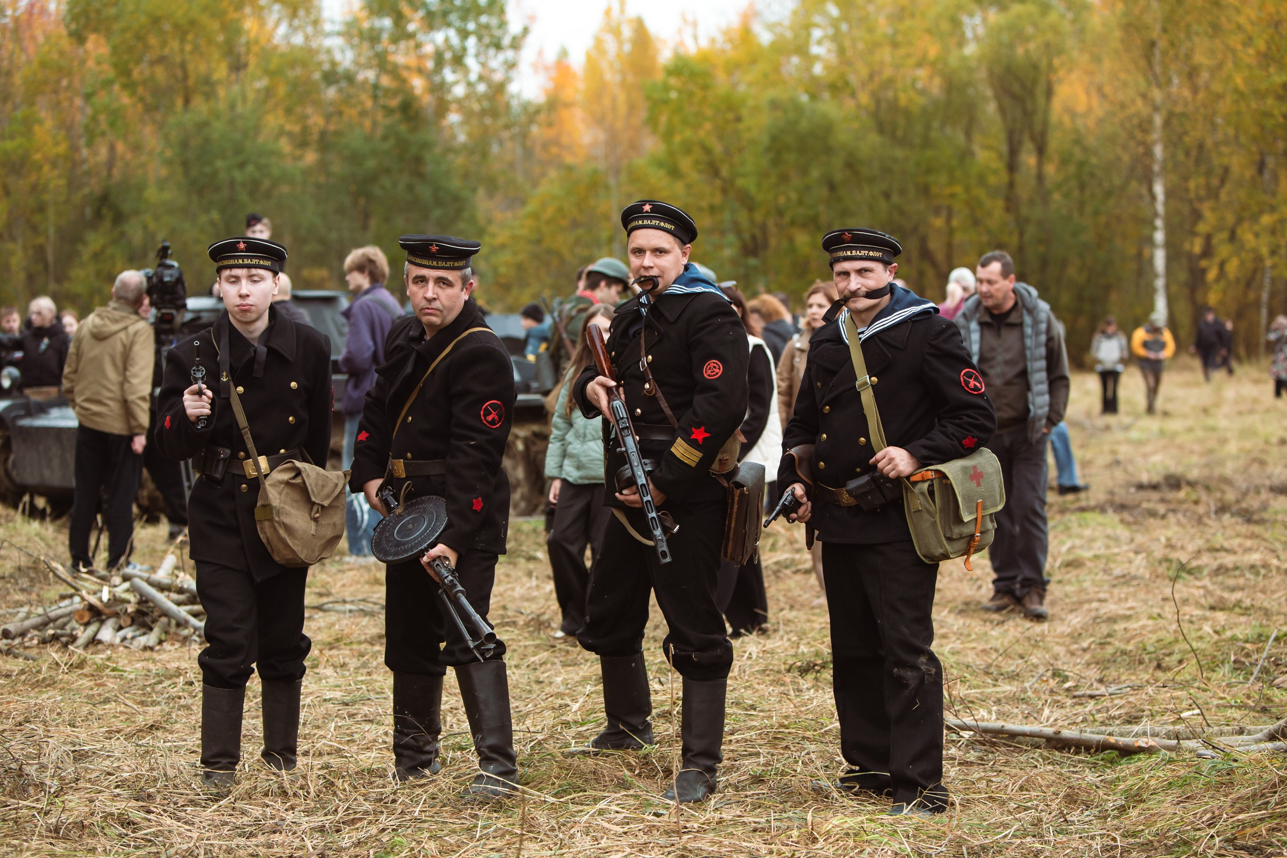 04.10.26 Реконструкция боя Петергофского десанта. Александр спб ру фотограф