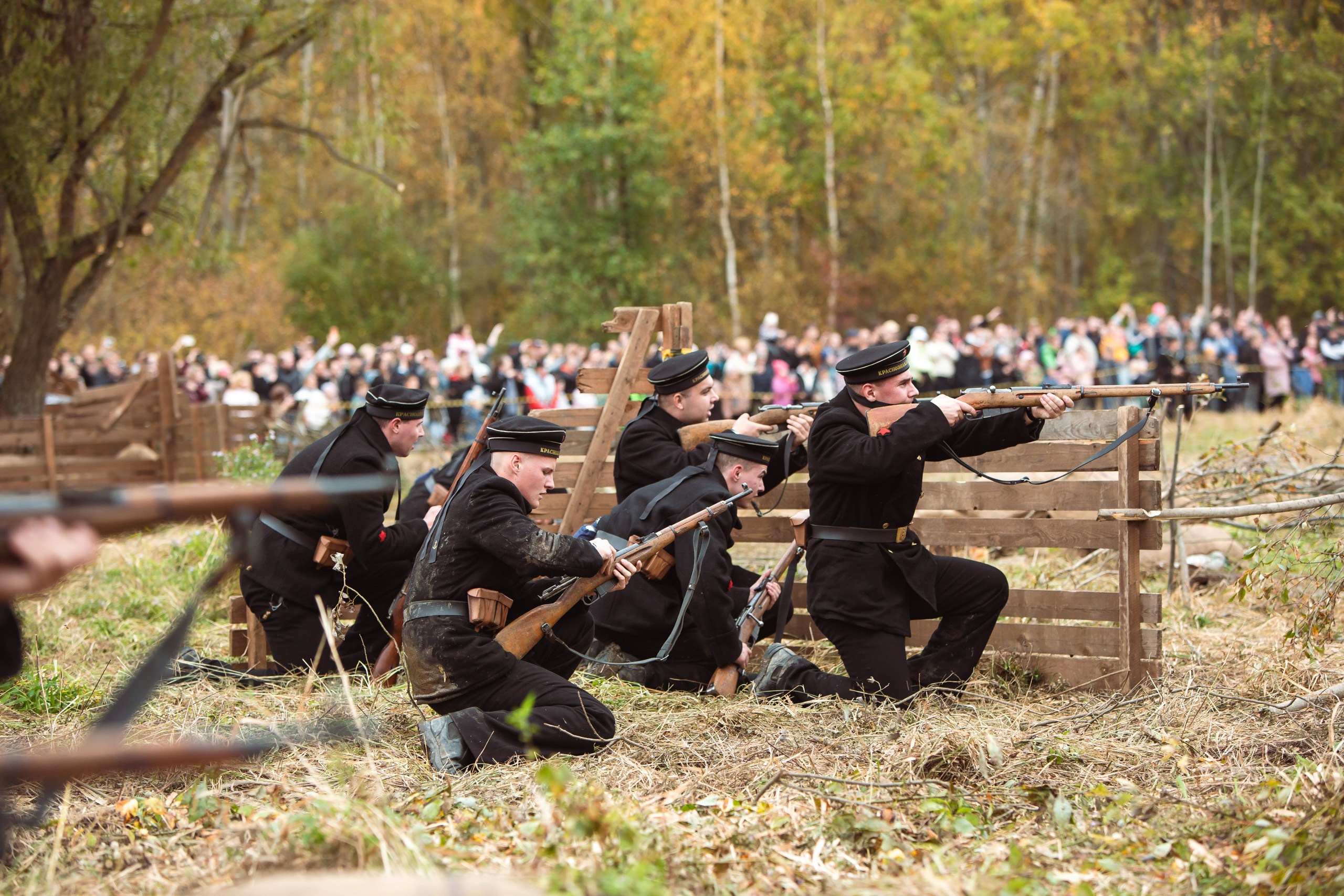04.10.26 Реконструкция боя Петергофского десанта. Александр спб ру фотограф