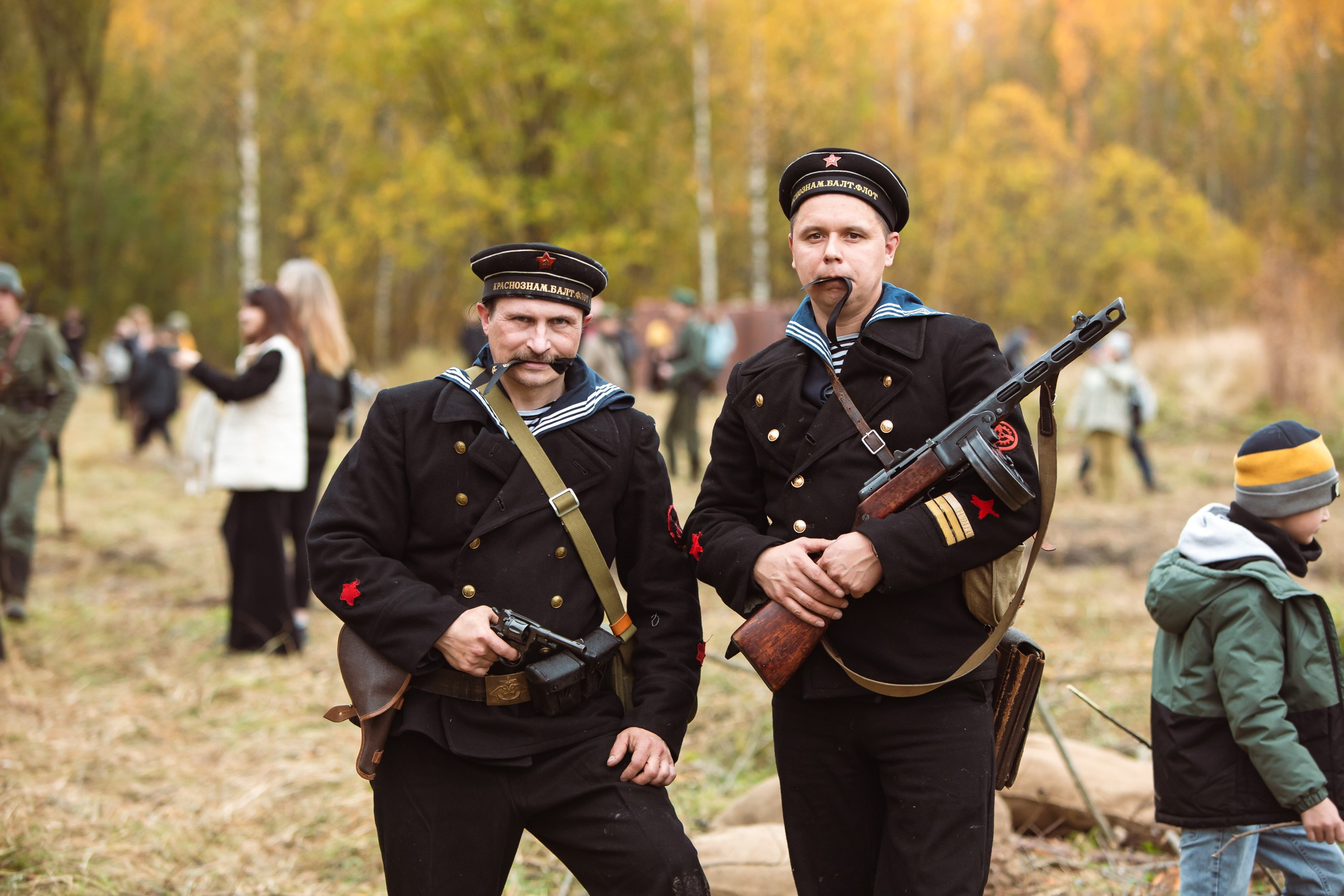 04.10.26 Реконструкция боя Петергофского десанта. Александр спб ру фотограф