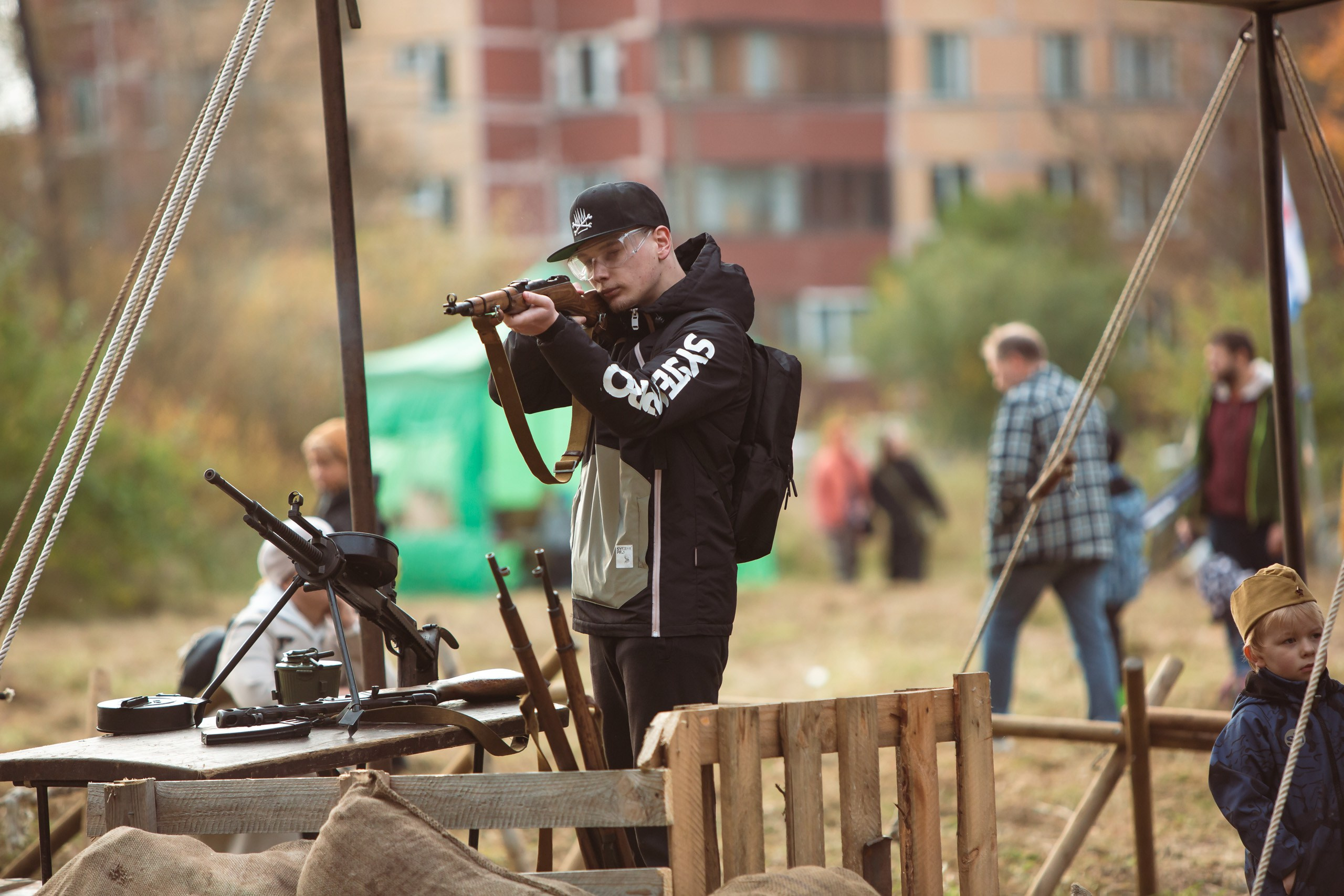 04.10.26 Реконструкция боя Петергофского десанта. Александр спб ру фотограф