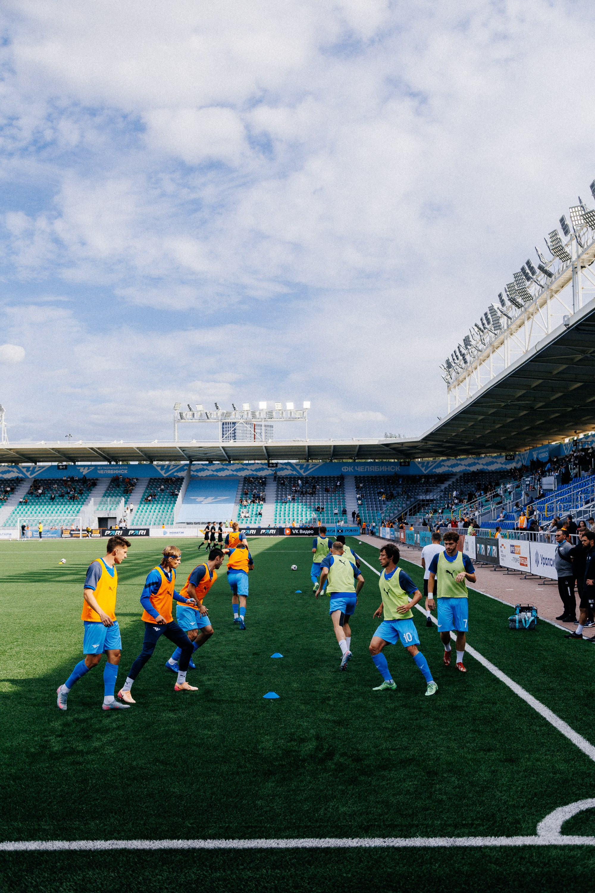 ФК ЧЕЛЯБИНСК Х ФК ВОЛГА. Репортажный фотограф Макс Брагин