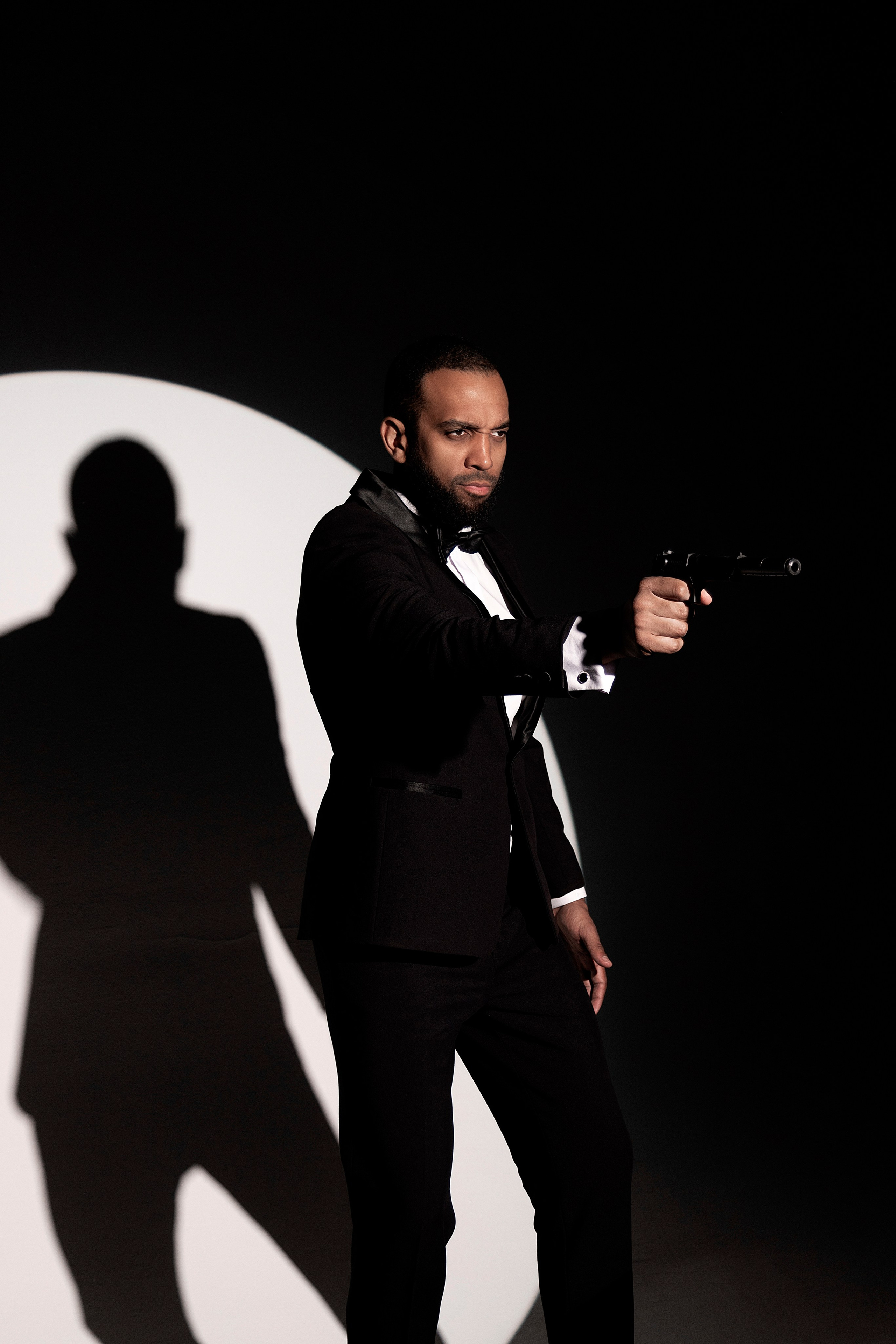 Джеймс Бонд. Настасья Перова Фотограф