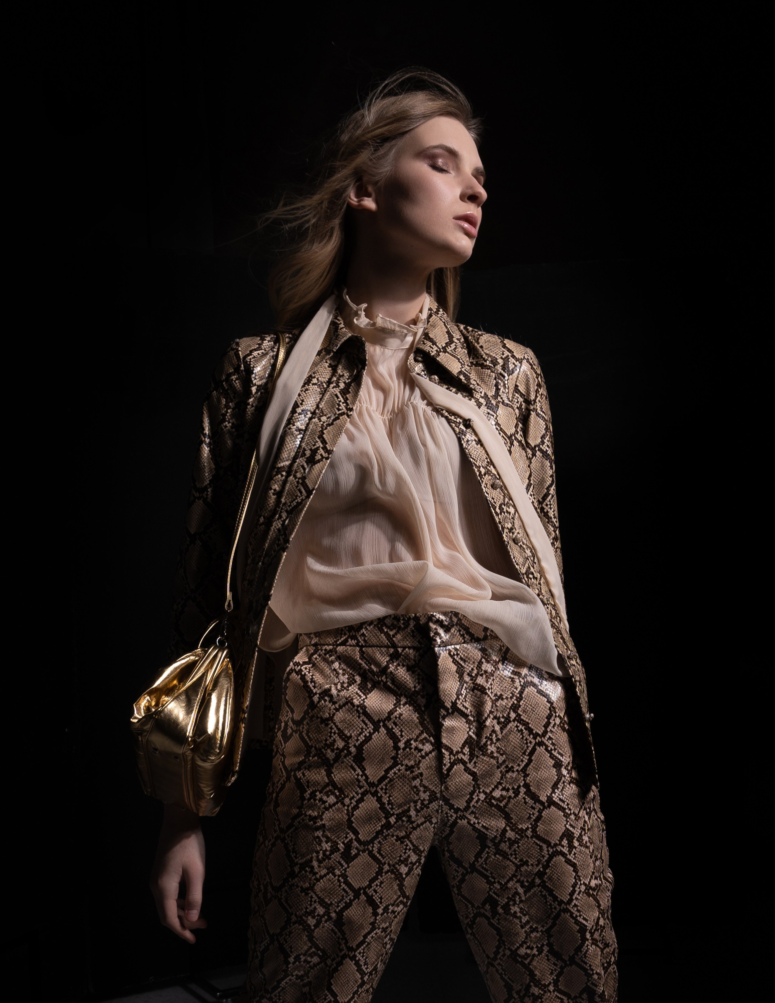 Стилизованная съемка. Каталожный и предметный фотограф