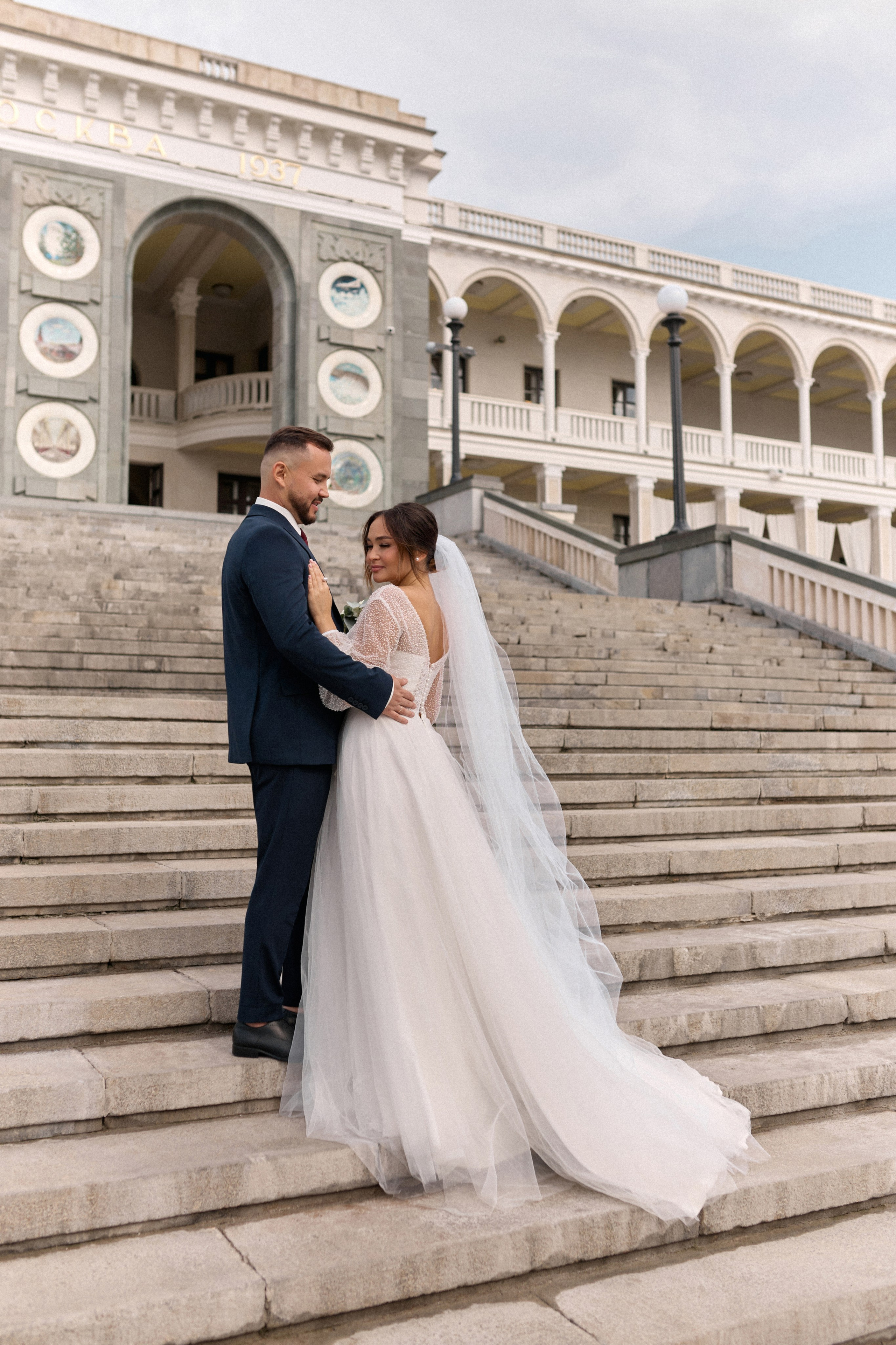 Свадебная фотосессия в Москве. Сестры Карабаза. Фотографы и ретушеры в Москве и Санкт-Петербурге
