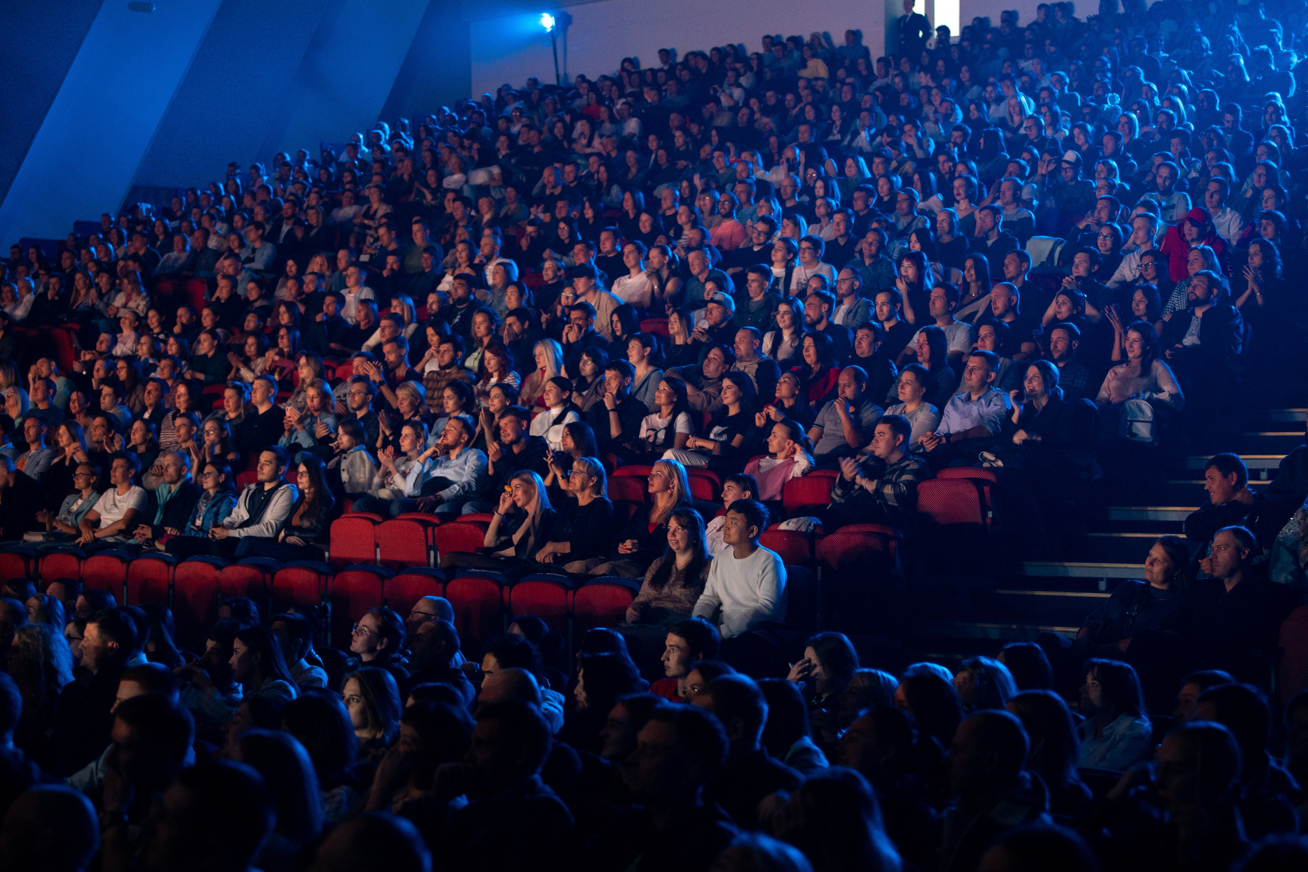 Нурлан Сабуров «ПРИНЦИПЫ». Репортажный фотограф Красноярск Алекс Чампакхам