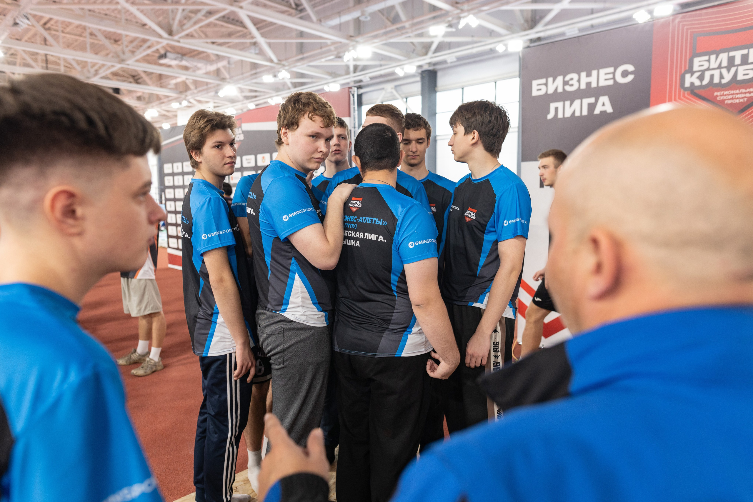 Спортивный репортаж в Туле: перетягивание канатов для Минспорта