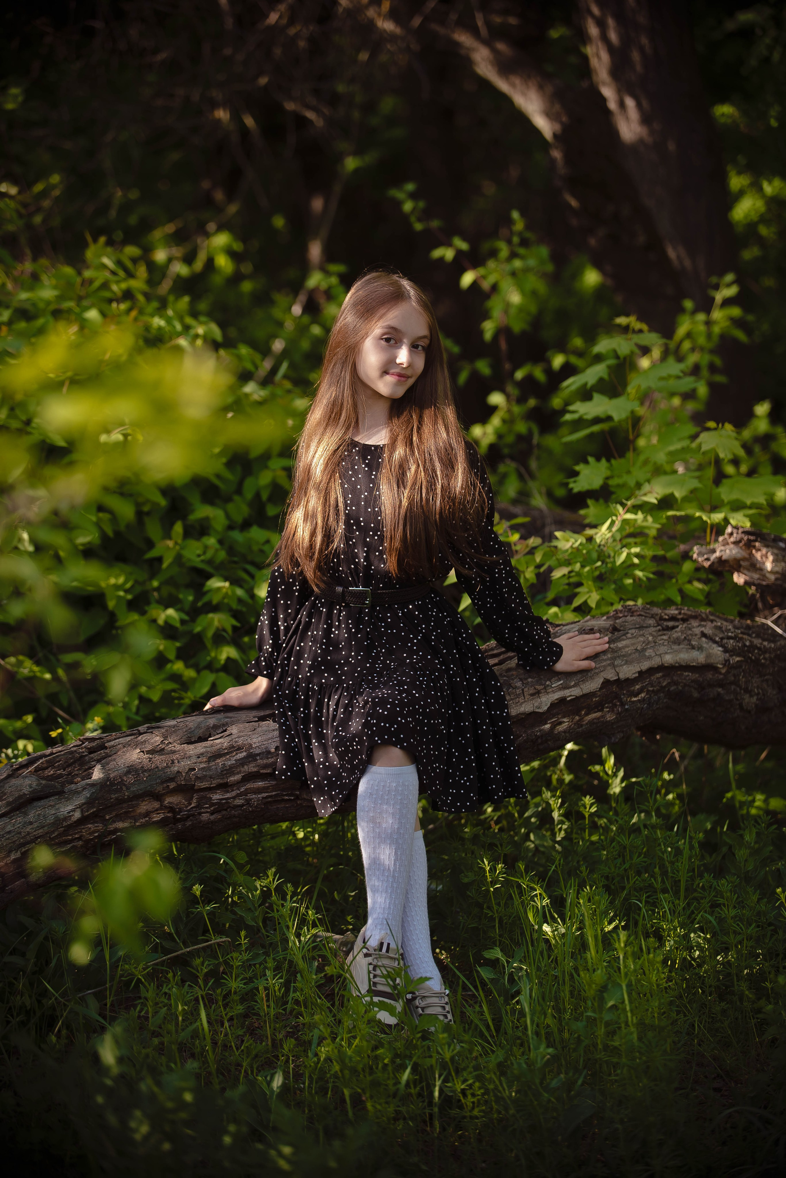 Анютка в сиреньке. Арт-фотограф Евгений Матвиенко