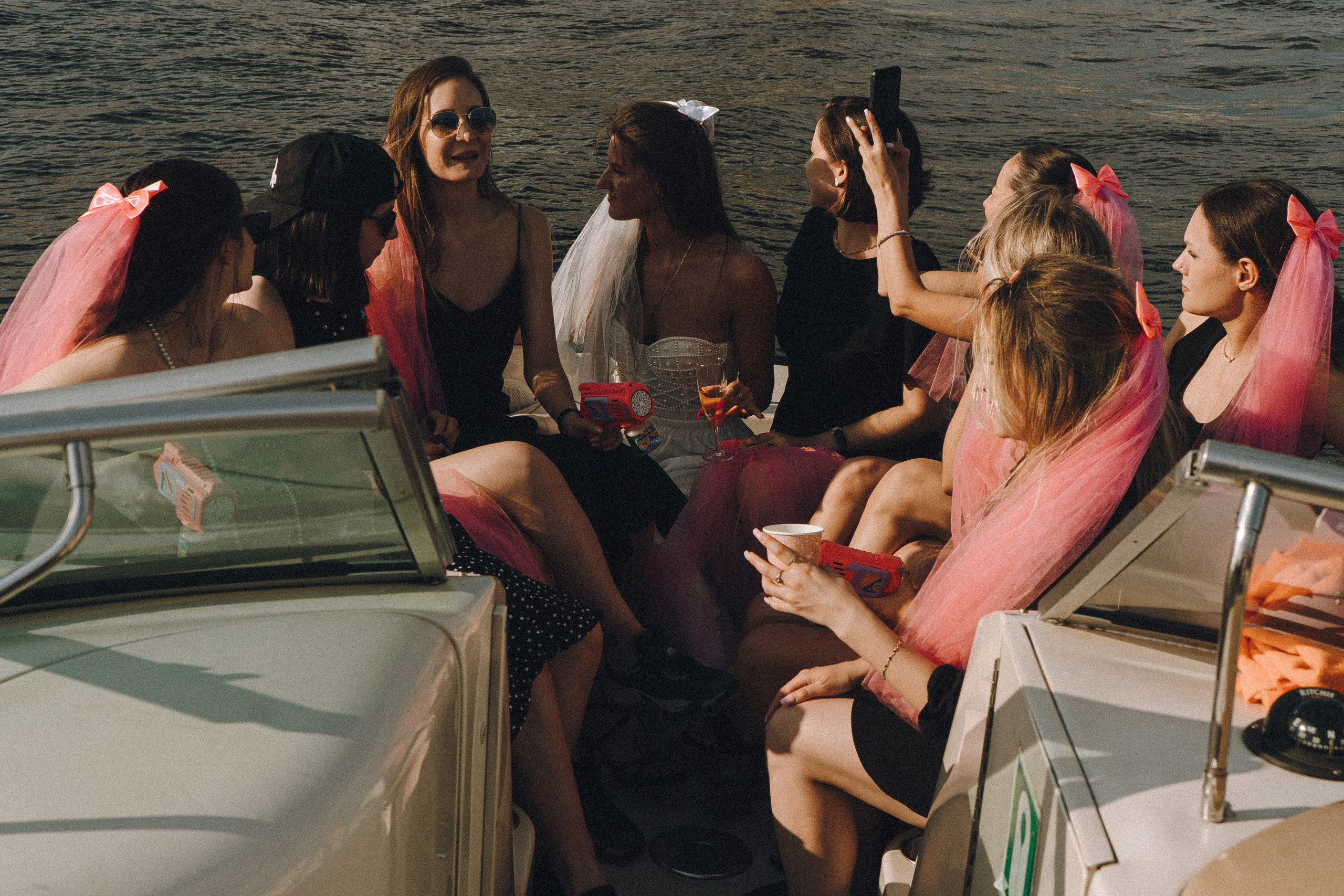 ДЕВИЧНИК НА КАТЕРЕ. Профессиональный фотограф, Санкт-Петербург — Виктория Богомолова