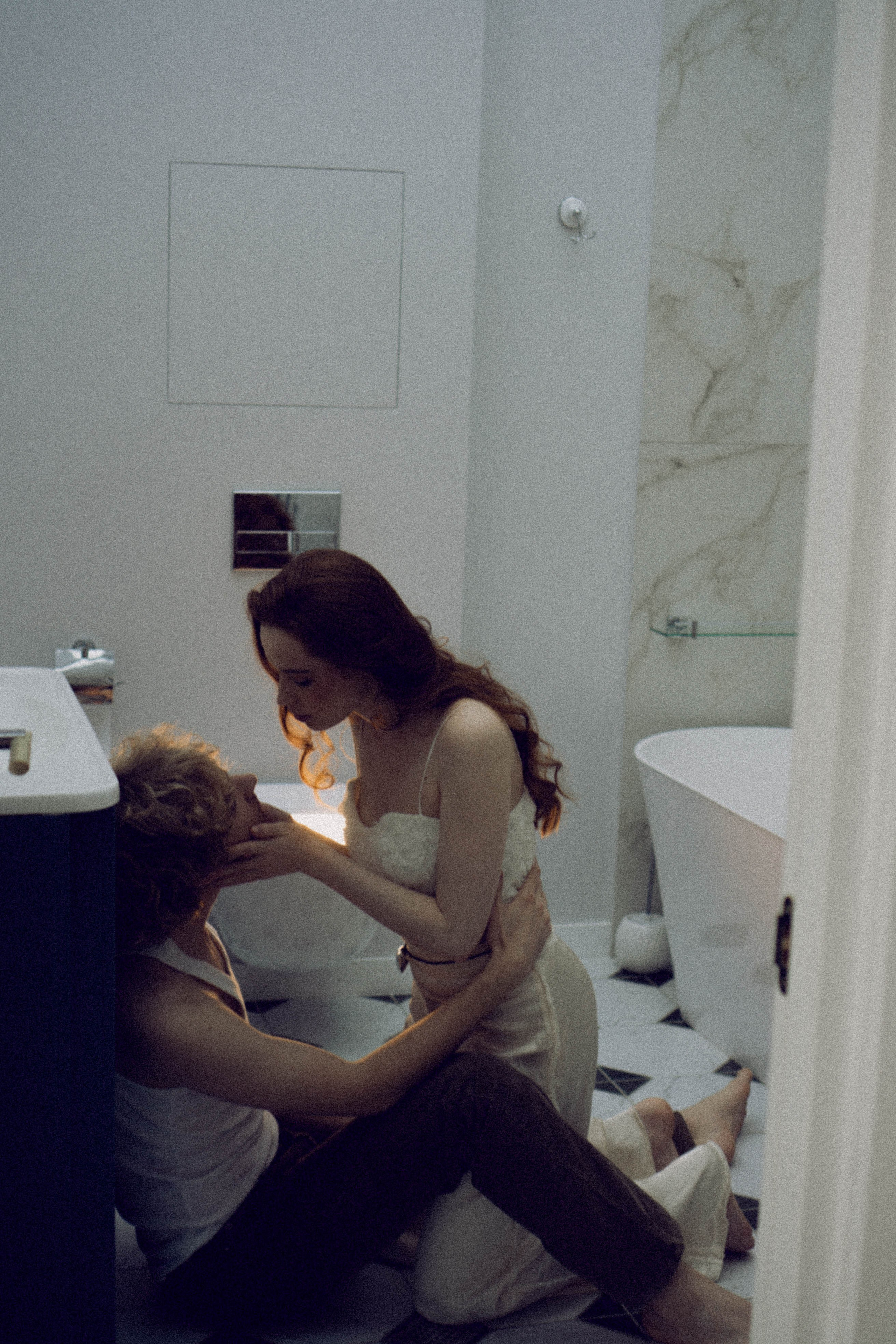 СВАДЕБНАЯ СЬЕМКА В ОТЕЛЕ. СБОРЫ ЖЕНИХА И НЕВЕСТЫ И ТАКЖЕ ТОР И ПОДГОТОВКА К ПРОГУЛКЕ. Профессиональный фотограф, Санкт-Петербург — Виктория Богомолова