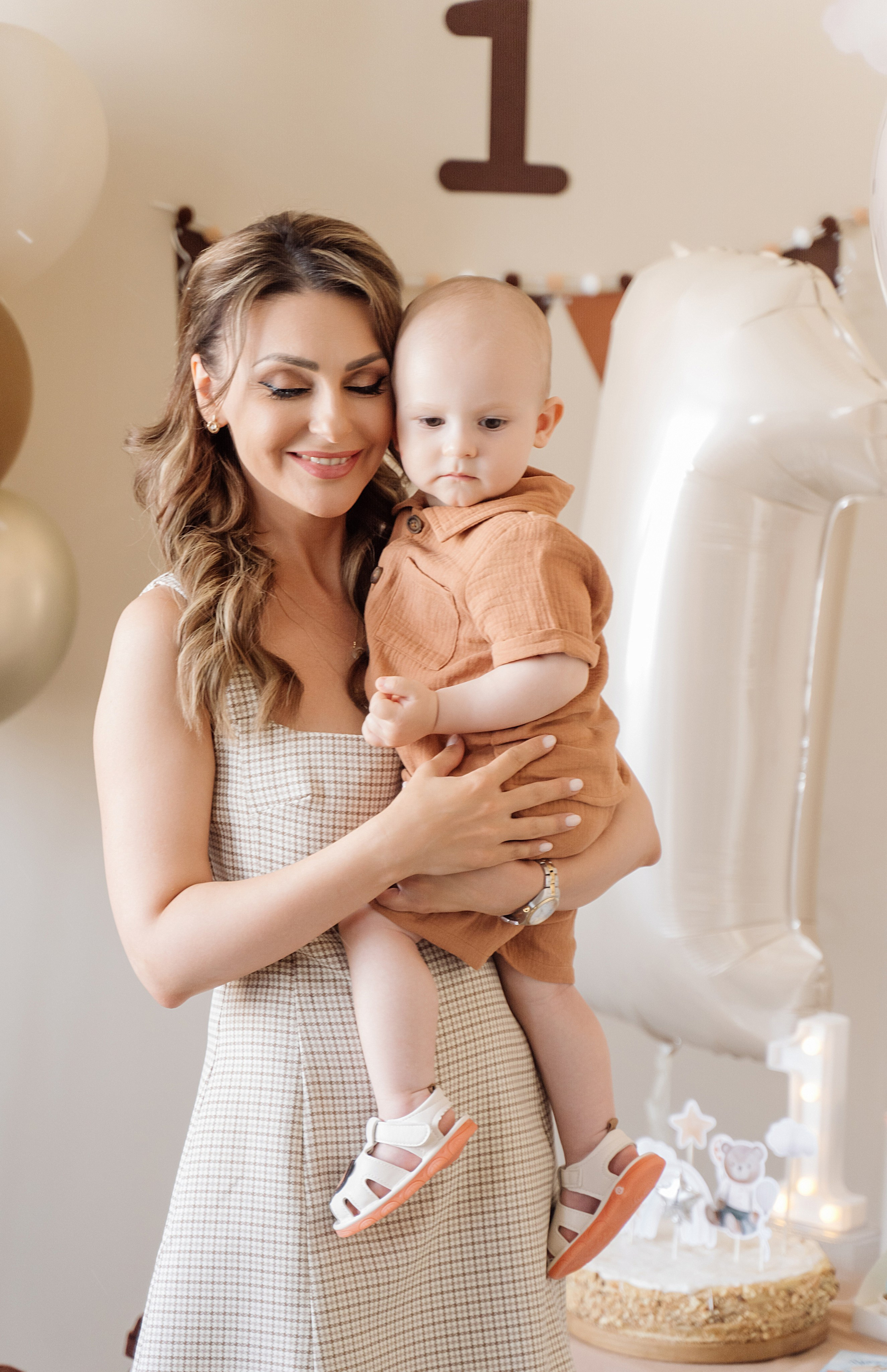 1 годик Русланчику (снимли дома). Свадебный фотограф