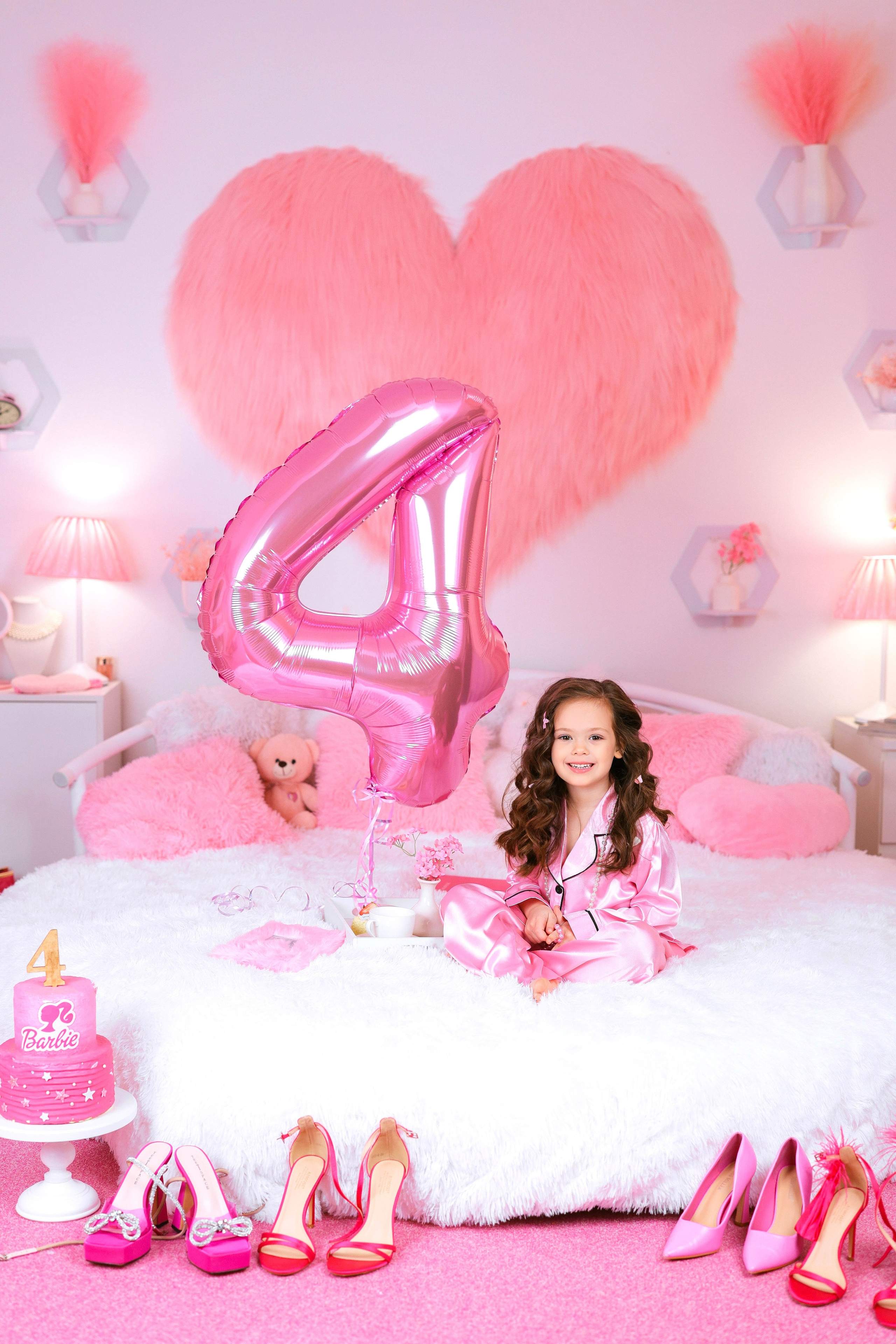 РОЗОВАЯ КОМНАТА