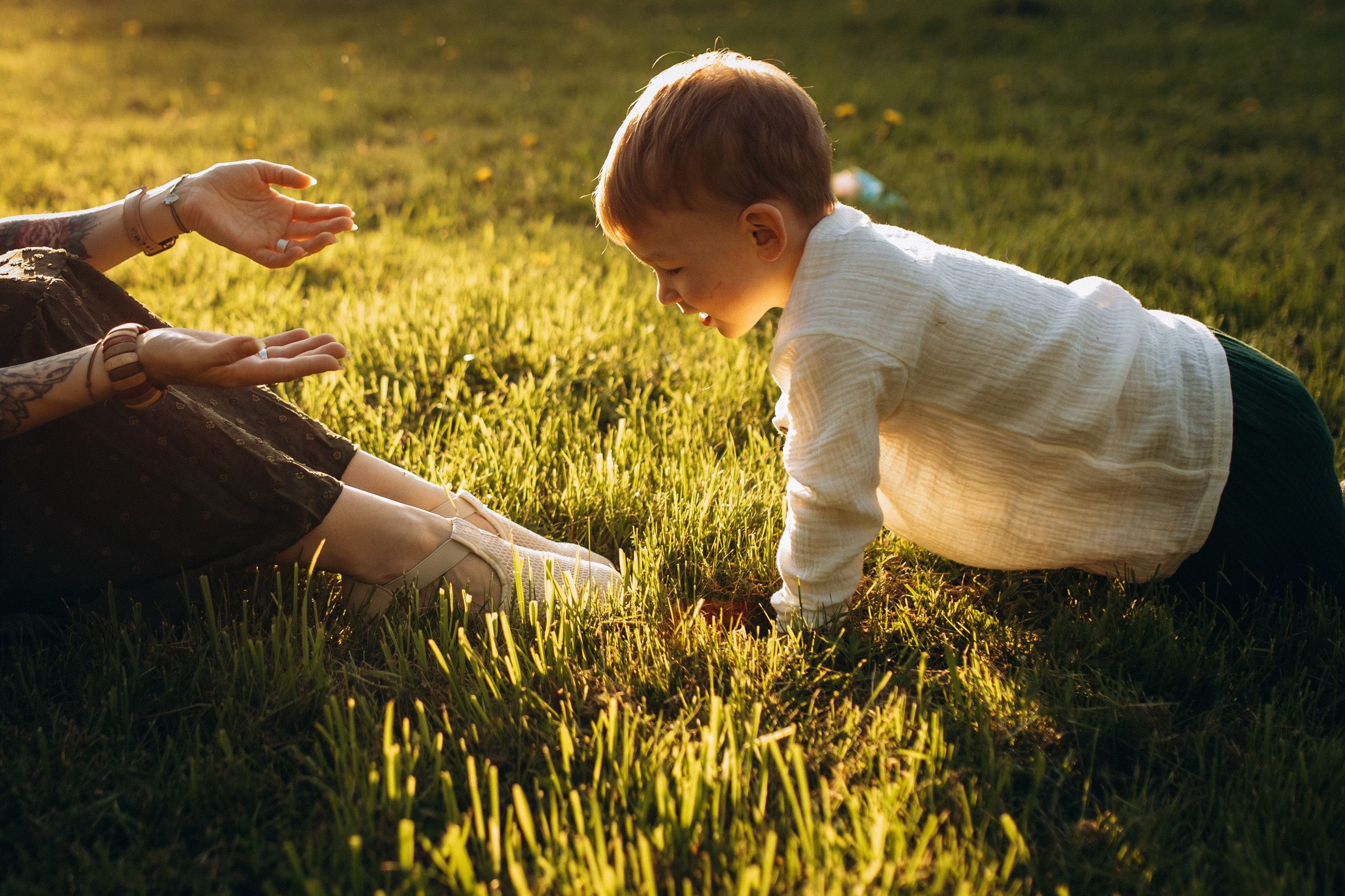 Прогулочная съемка мамы и сына в Москве. Семейный фотограф в Москве и Люберцах Юлия Гуськова