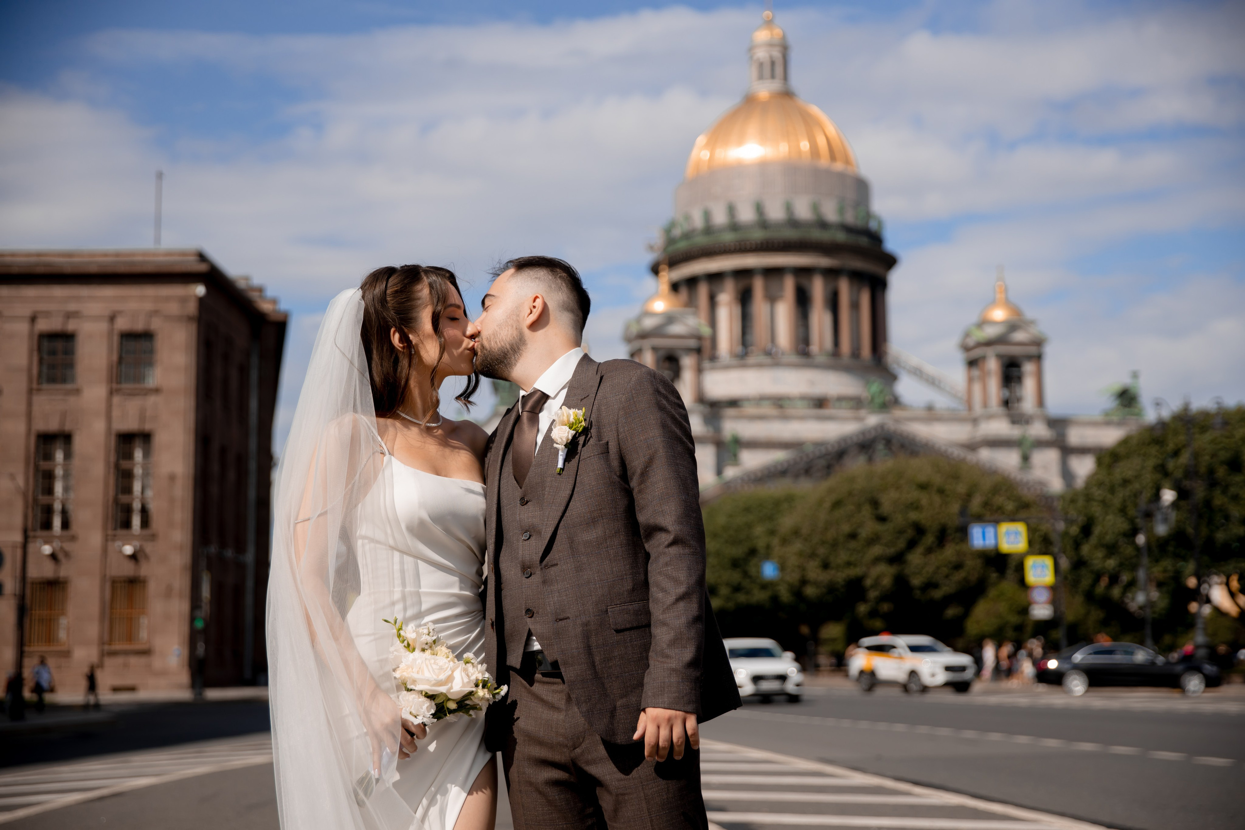 Анна и Александр / Прогулка + ЗАГС. Свадебный и семейный фотограф в Москве Диана Левченко