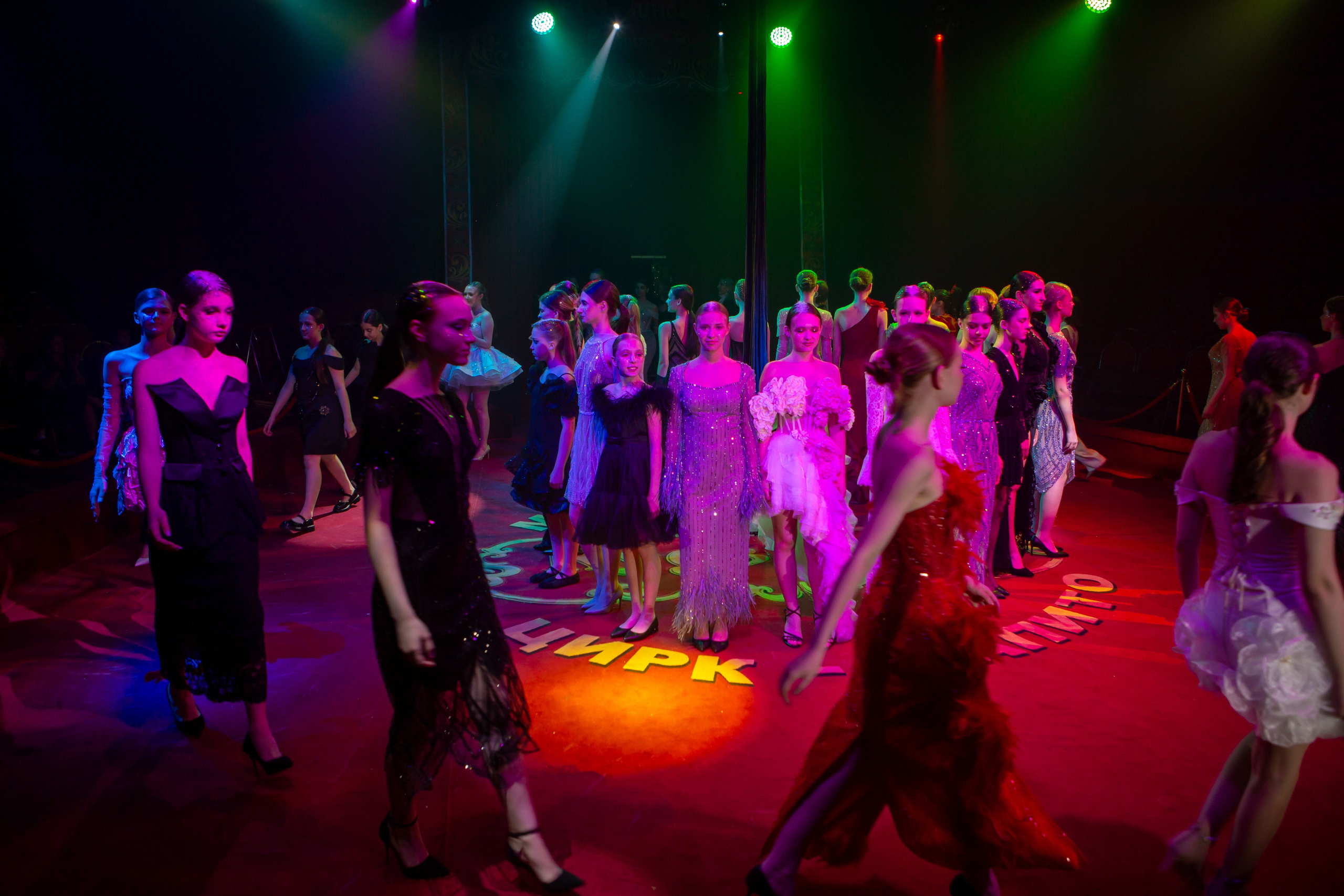 MANEGE SHOW. Репортажный, семейный, свадебный, портретный фотограф